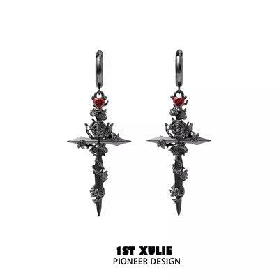 1 pair of black earrings