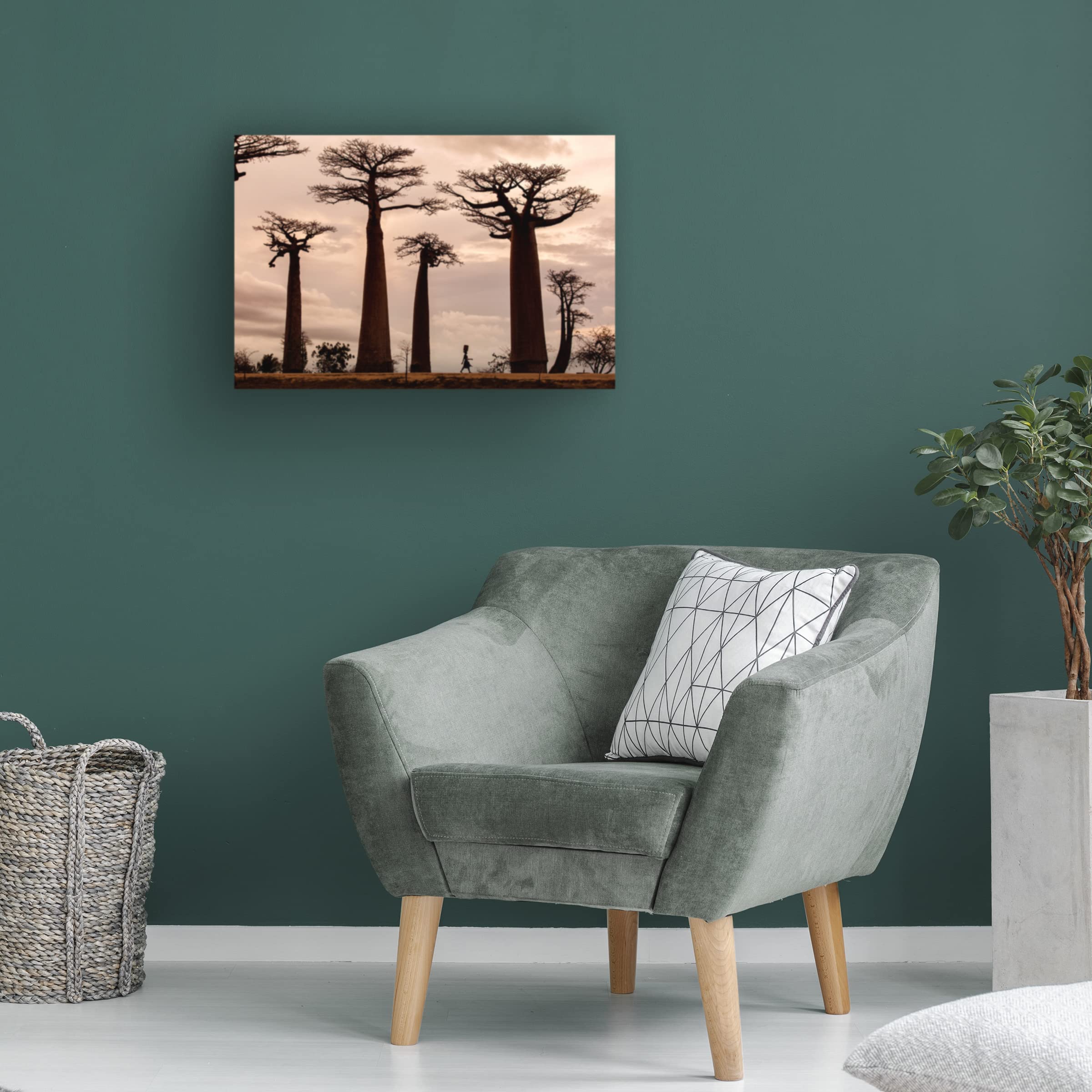 Trademark Fine Art 'Madagascar' Canvas Wall Art by Dan Mirica - Stunning Wildlife Painting for Living Room, Bedroom & Office Decor