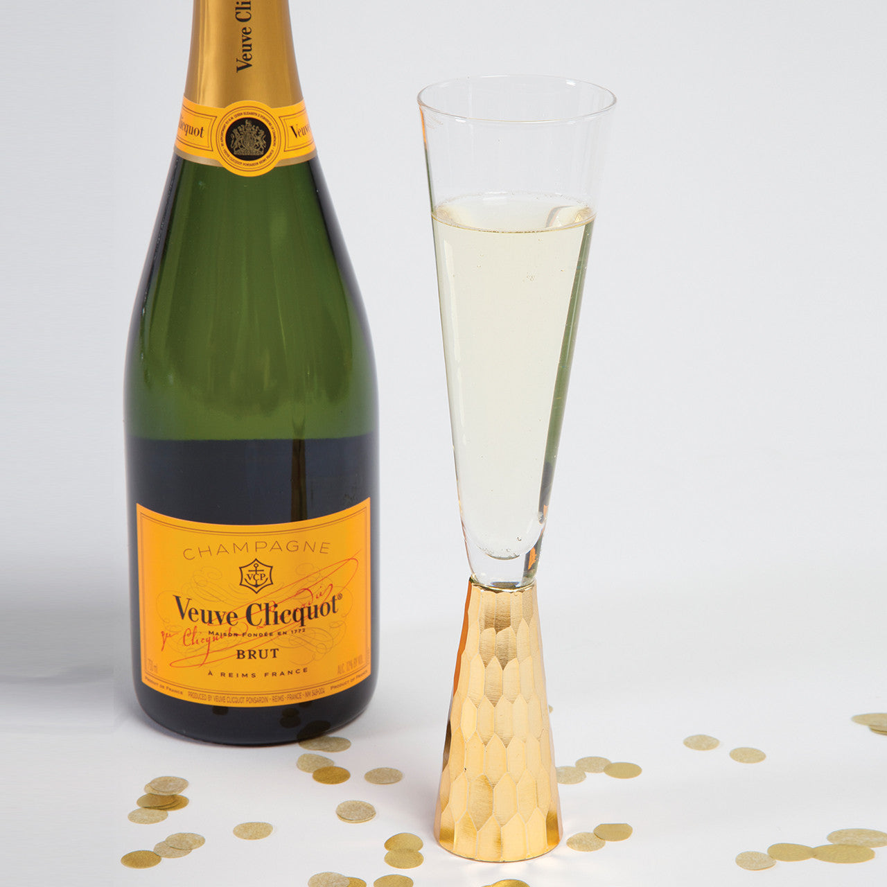 Hammered Gold Champagne Glasses Set of 4 - Elegant Wedding & Party Drinkware for Celebrations, Toasts & Special Occasions