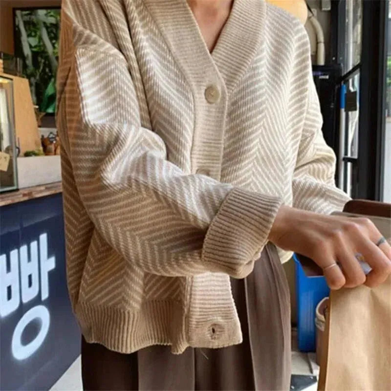 Stylish Striped Oversized Women's Cardigan Sweater - Cozy & Comfortable for Fall & Winter - Perfect for Casual Outfits, Layering, and Lounge Wear