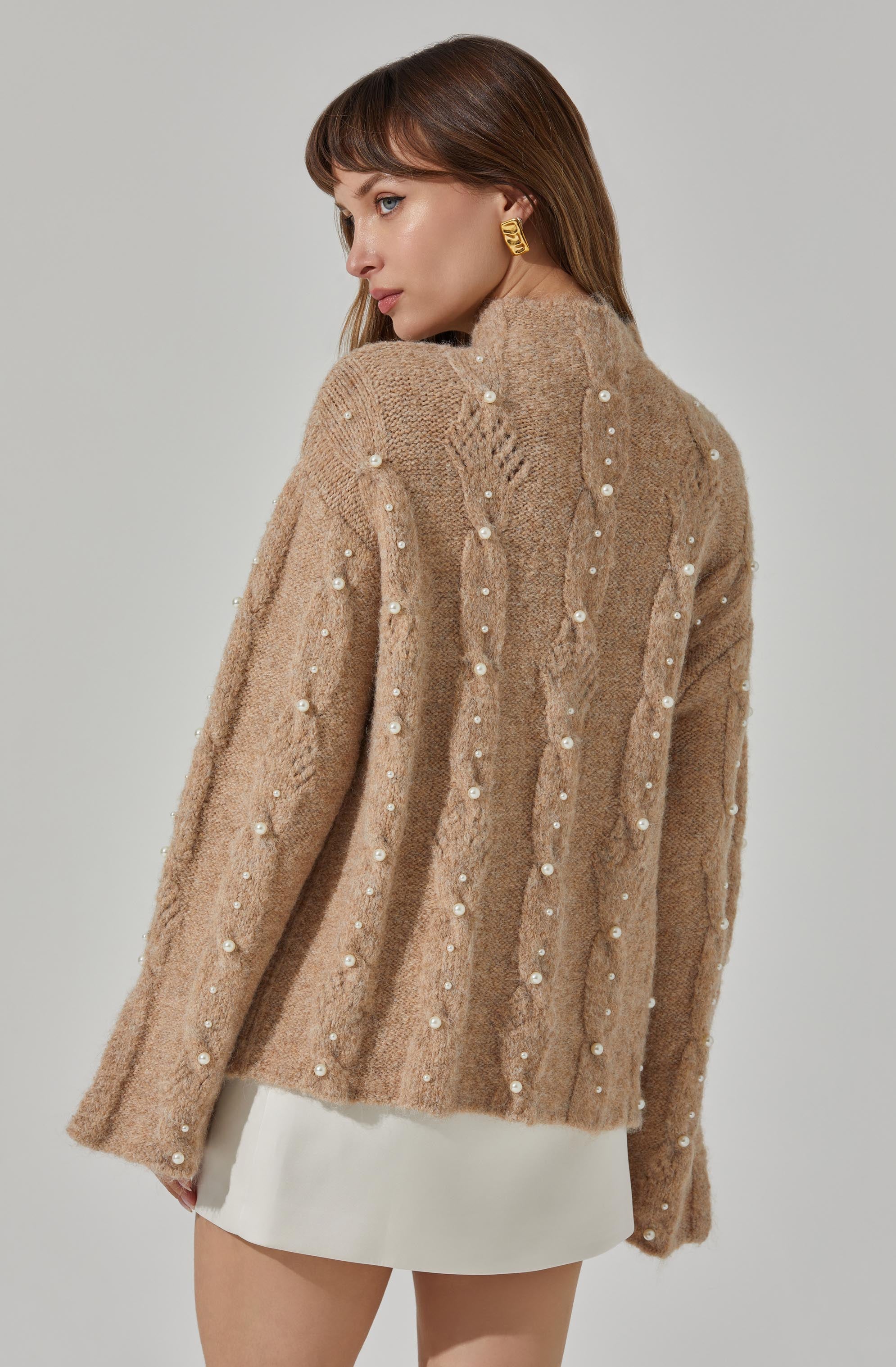 Stylish Pearl Cable Knit Sweater for Women - Cozy Winter Pullover with Classic Knit Design - Perfect for Casual Outfits, Office Wear & Holiday Gatherings