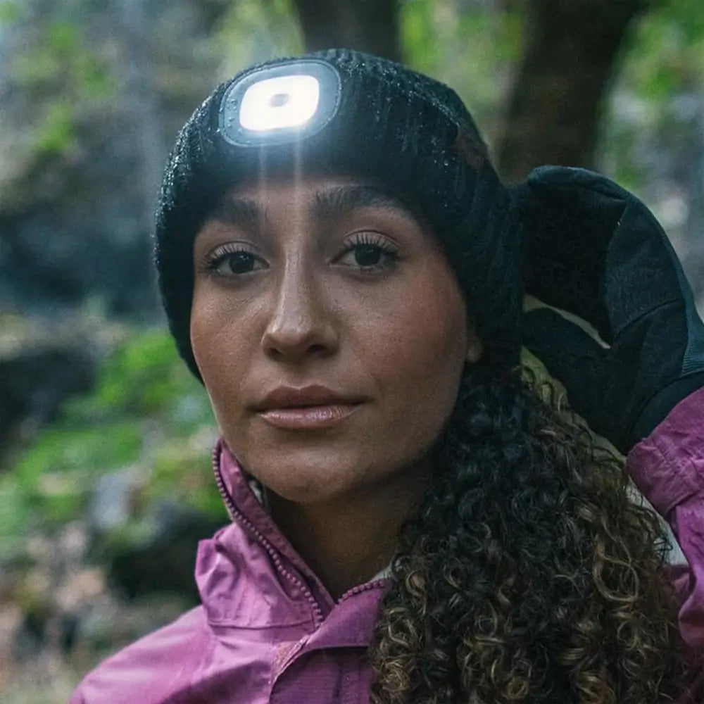 Sealskinz Heydon Waterproof LED Beanie Hat - Winter Outdoor Sports & Nighttime Activities