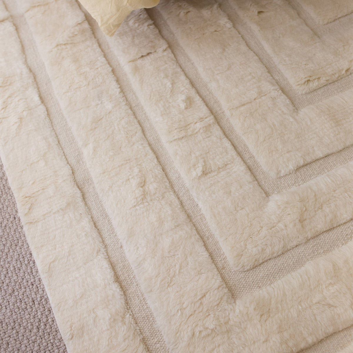 Fontana Abstract Textured Wool Rug - Soft Modern Area Rug for Living Room, Bedroom & Office - Premium Handmade Home Decor