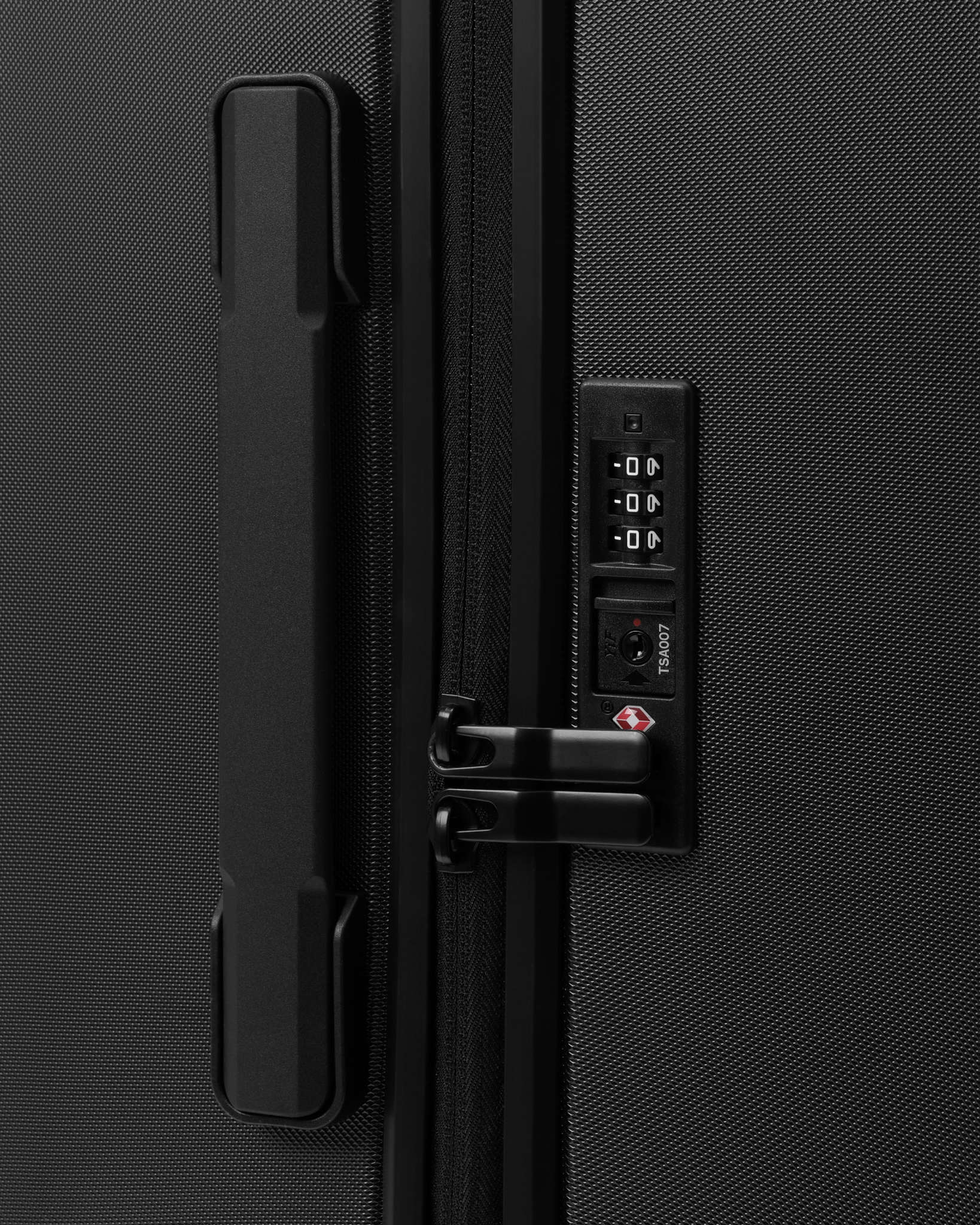 DB Journey Framework Large Check-in Luggage - Spacious Suitcase for International Travel & Business Trips