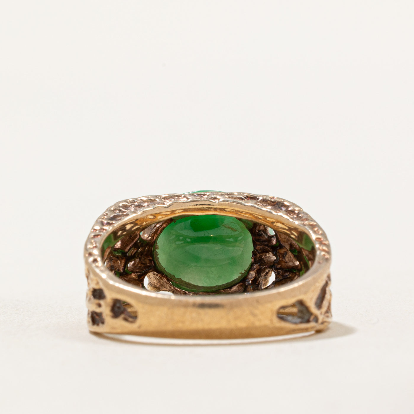 Exquisite Jade Openwork Cocktail Ring - 4.40 Carat Natural Stone - Size 7.5 - Elegant Statement Jewelry for Evening Parties & Special Occasions