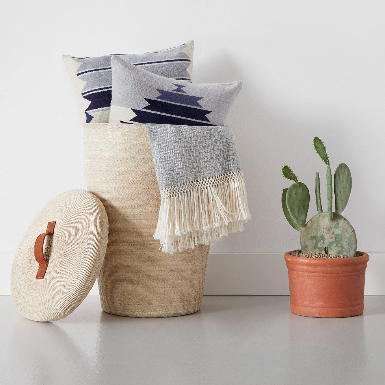 Premium 3-Piece Laundry Set - Soft & Durable Towels, Washcloths & Hand Towels - Perfect for Bathroom, Gym & Travel Essentials