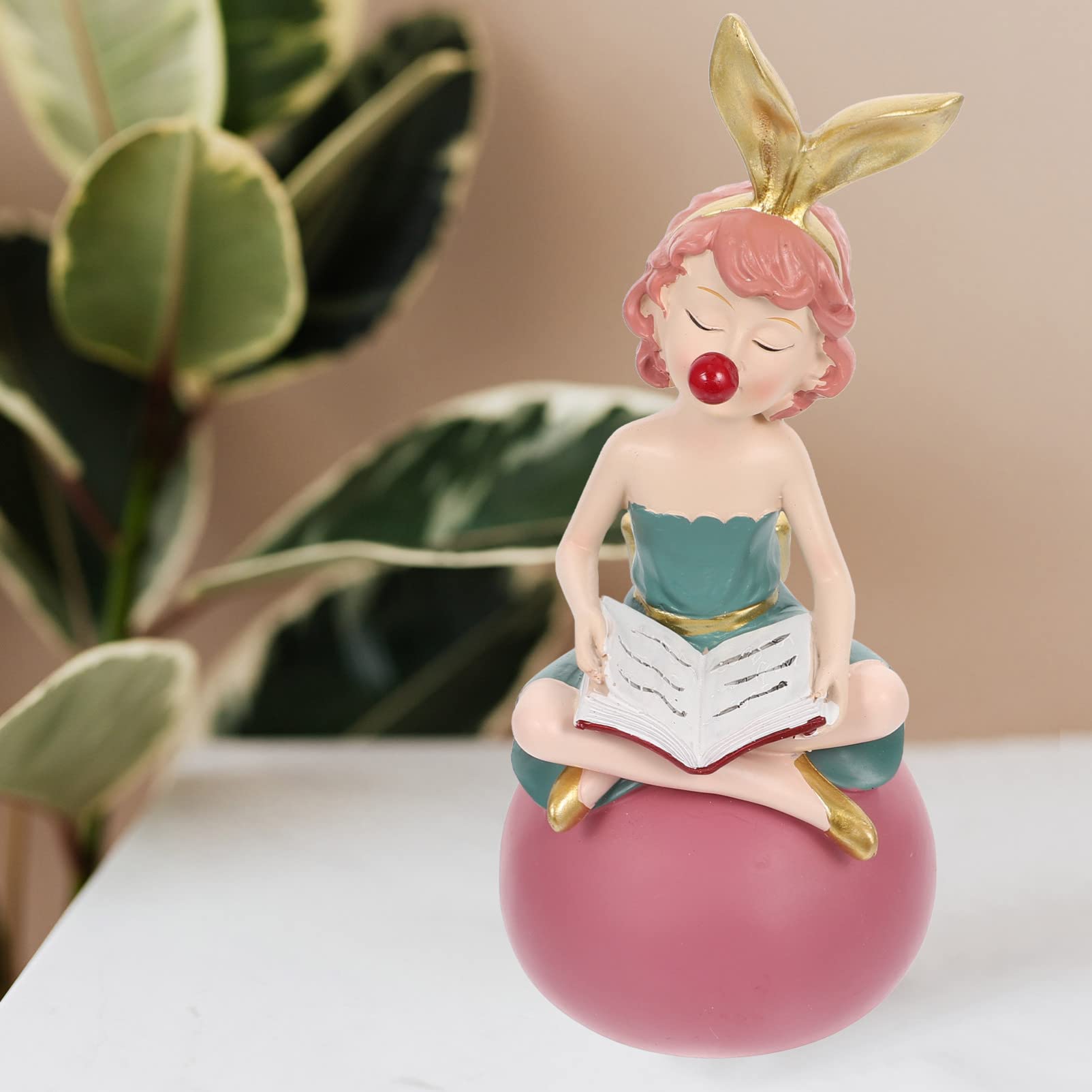 Bubble Girl Resin Figurine - Handcrafted Desktop Ornament, Creative Home & Office Decor for Shelves, Desks, and Gift Giving