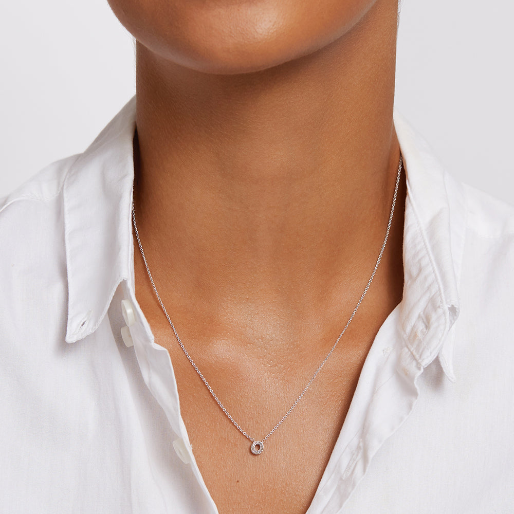 Elegant Silver Diamond Letter O Necklace for Women - Perfect Gift for Birthday, Anniversary & Valentine's Day