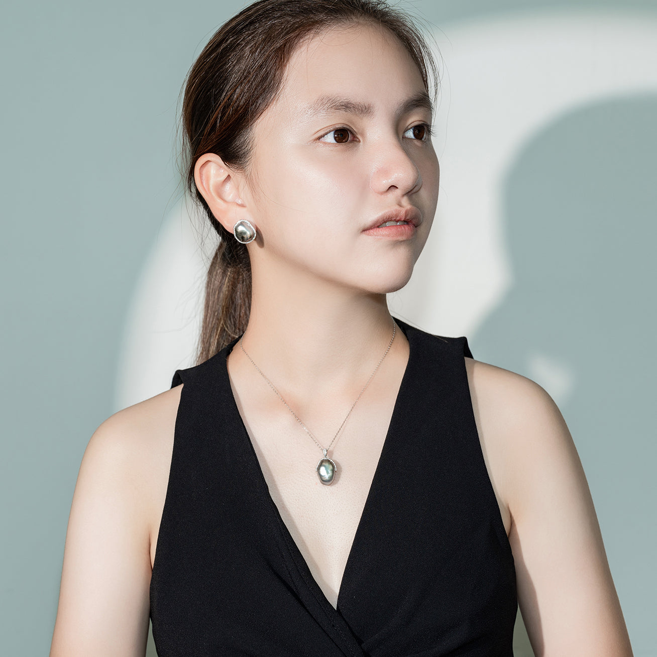 18K Solid Gold Diamond Tahitian Keshi Pearl Necklace KN00143 - Elegant Bridal Jewelry, Wedding Gift & Anniversary Present for Women