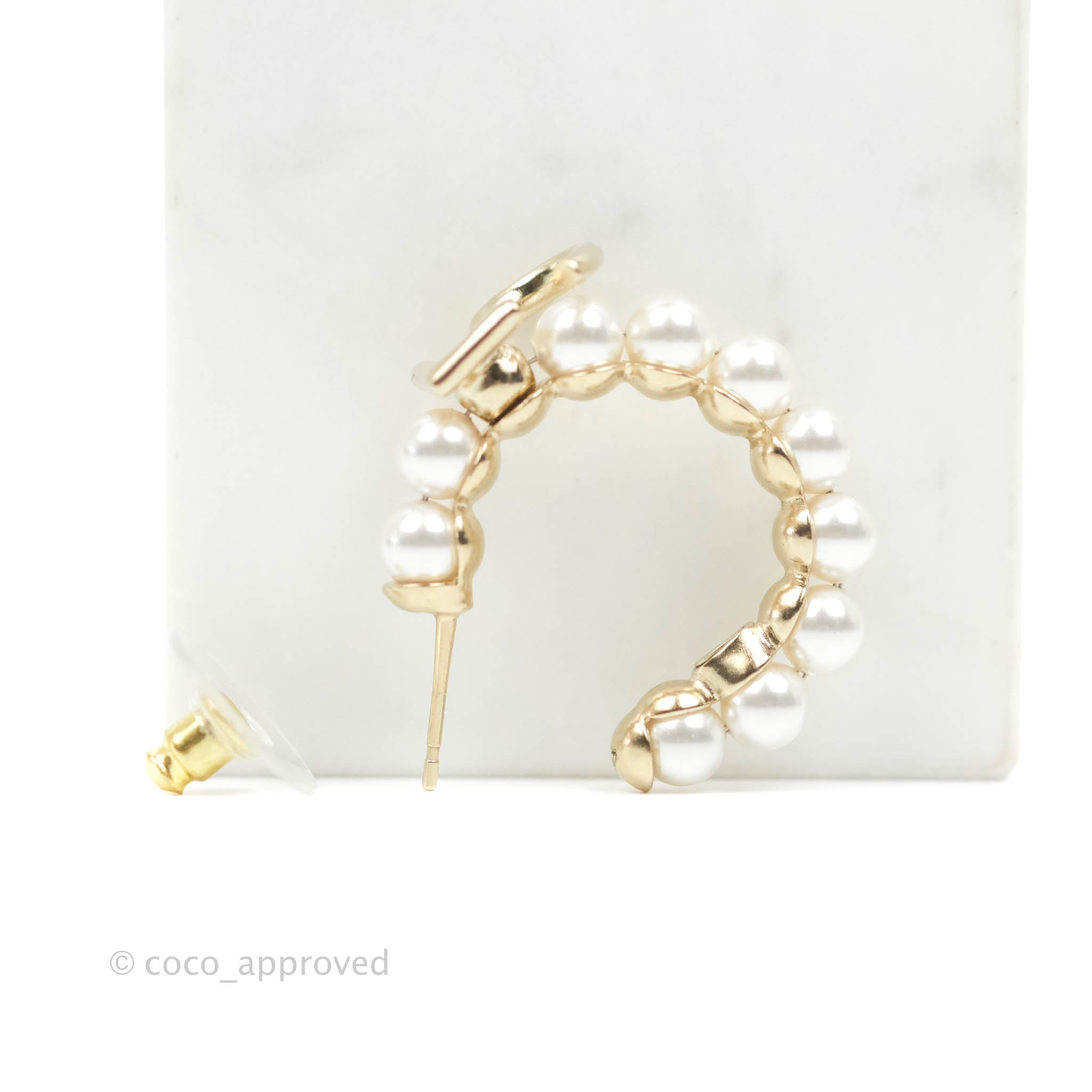 Chanel CC No5 Pearl Hoop Earrings Gold Tone 21S - Luxury Fashion Jewelry for Women, Elegant Pearl Drop Earrings for Parties & Special Occasions