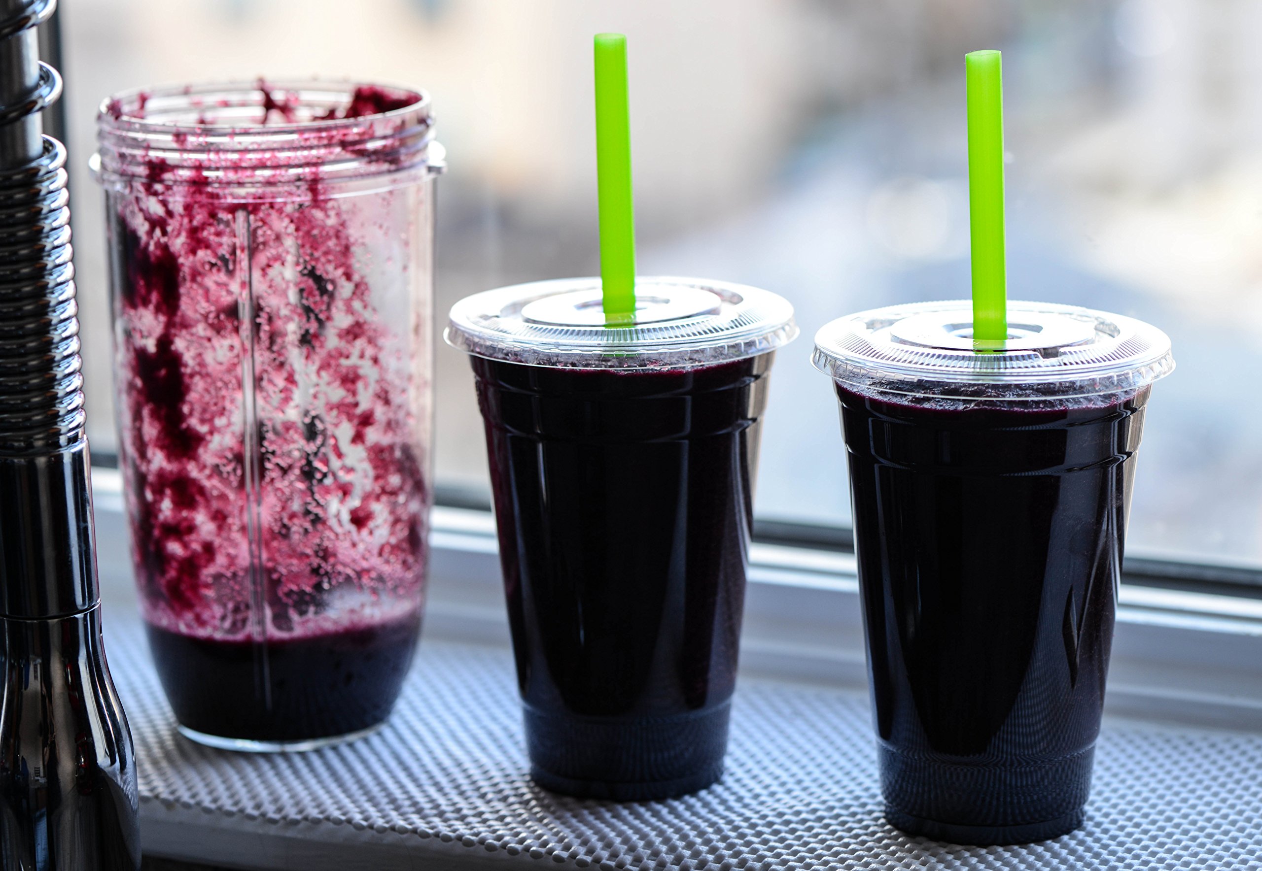 600 Pack 10 oz Clear Plastic Disposable Cups with Lids & Straws - PET Smoothie Cups for Protein Shakes, Bubble Tea, Iced Coffee, Boba, Fresh Juice | Meal Prep & Party Supplies | Perfect for Cafes, Restaurants, and Home Use