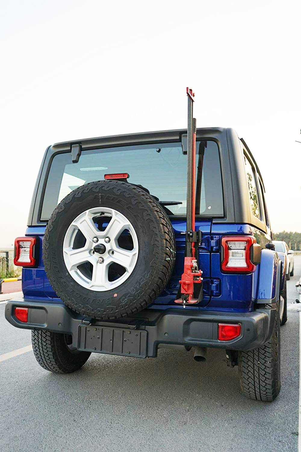 Jeep Wrangler JL High Lift Jack Mount Bracket - Heavy Duty Off-Road Accessory for 4x4 Adventure & Emergency Recovery