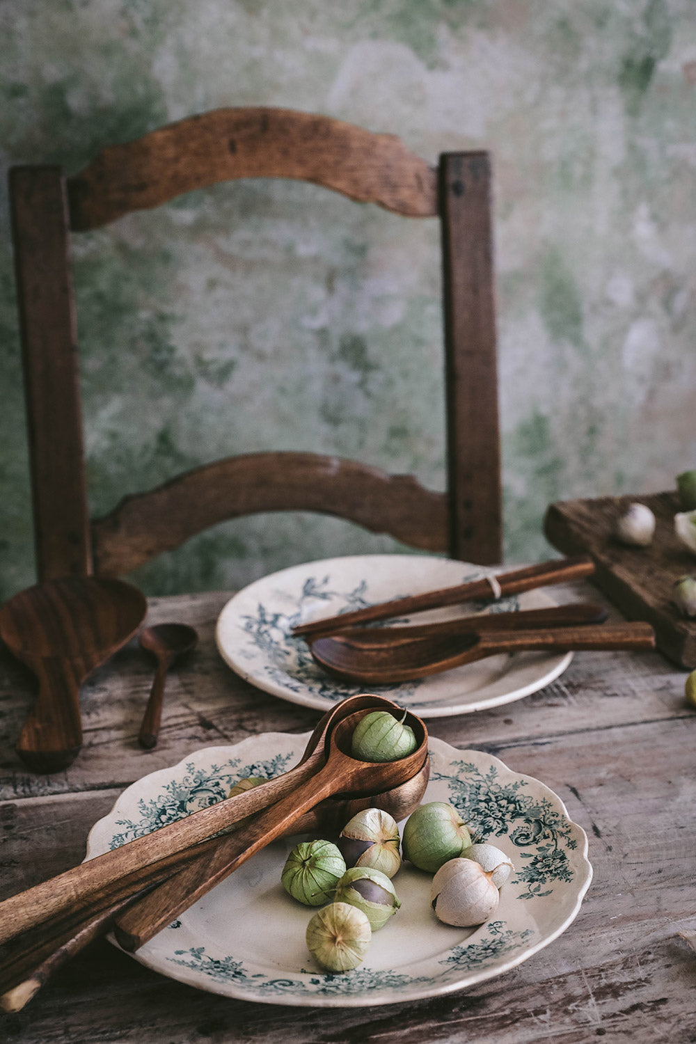 Premium Acacia Wooden Spoon Set - 5-Piece Natural Wood Cooking Utensils for Kitchen - Ideal for Stirring, Serving & Mixing Soups, Sauces & Salads