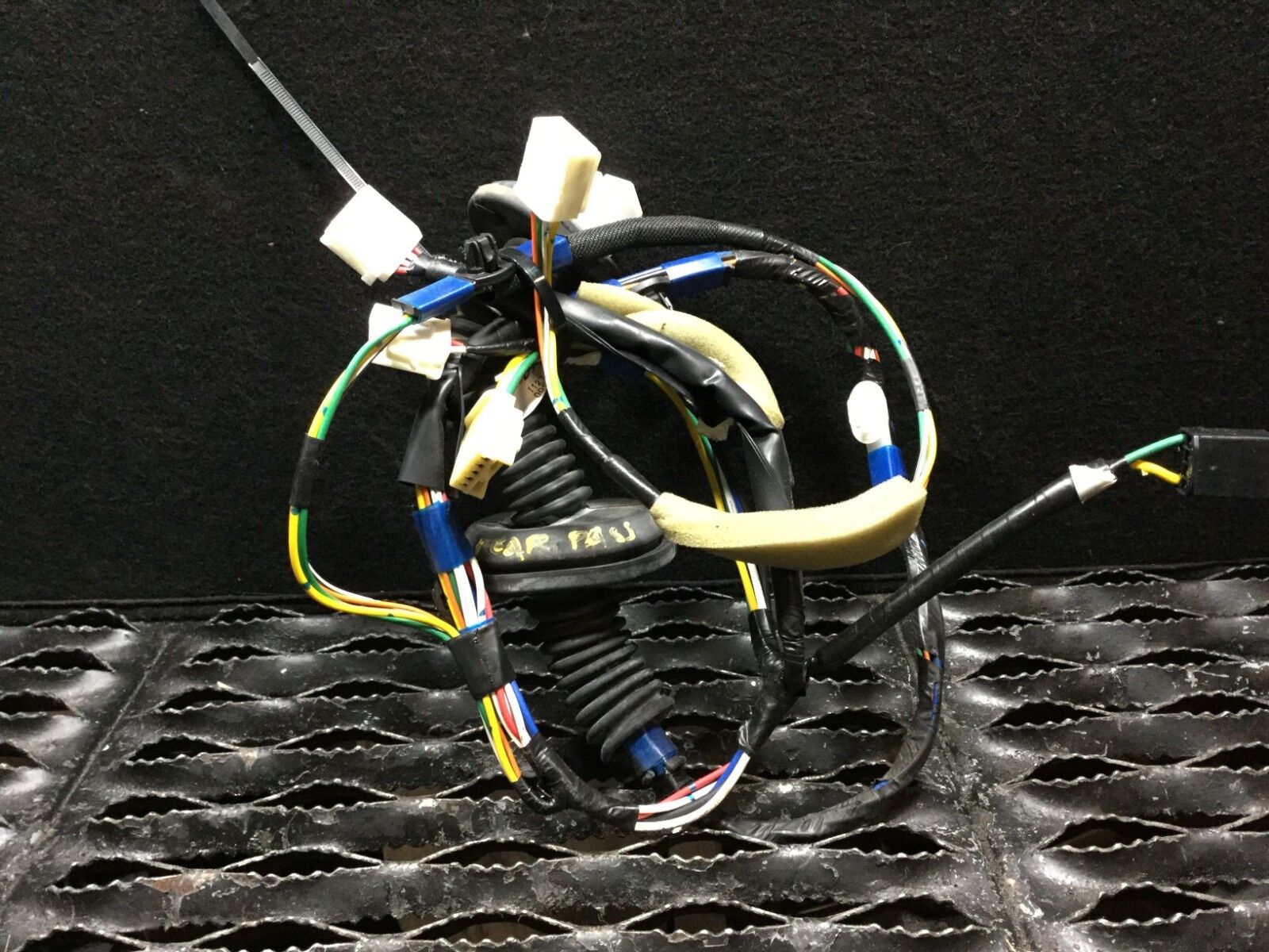2005-2009 Toyota Prius Right Rear Passenger Side Door Wiring Harness OEM - Perfect for Electrical Repairs & DIY Car Maintenance