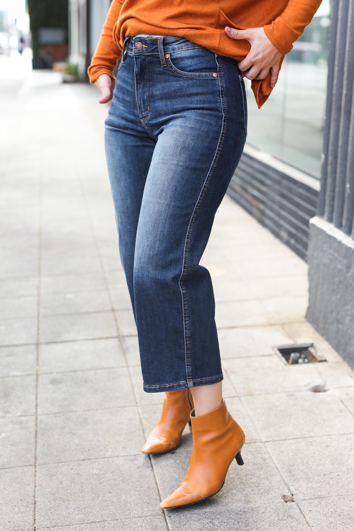 Judy Blue Women's Dark Wash Mid Rise Cropped Wide Leg Jeans - Comfortable Stretch Denim for Casual Wear & Everyday Outfits