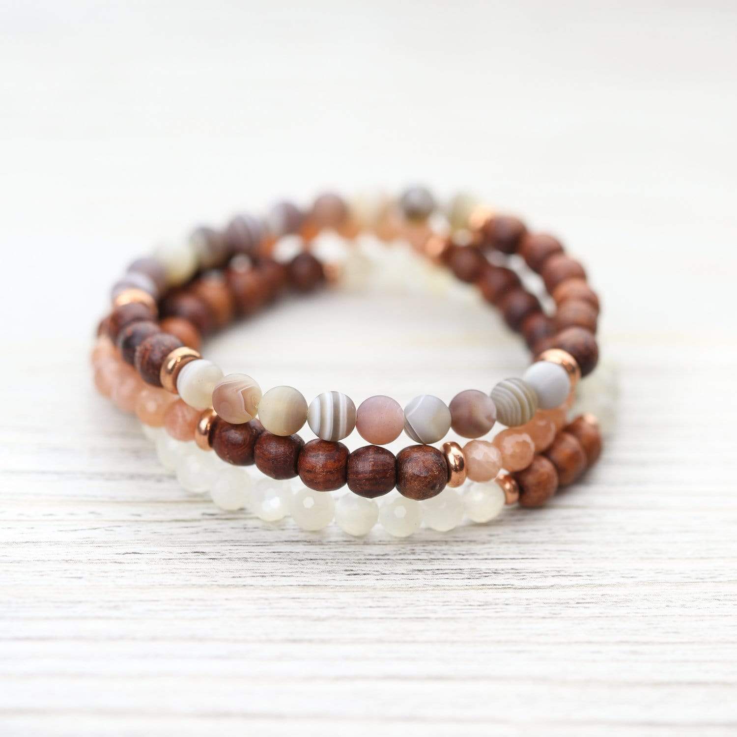 Calming Agate and Rosewood Bracelet for Women - Natural Stress Relief & Anxiety Soothing Gemstone Jewelry - Perfect for Meditation, Yoga & Spiritual Healing