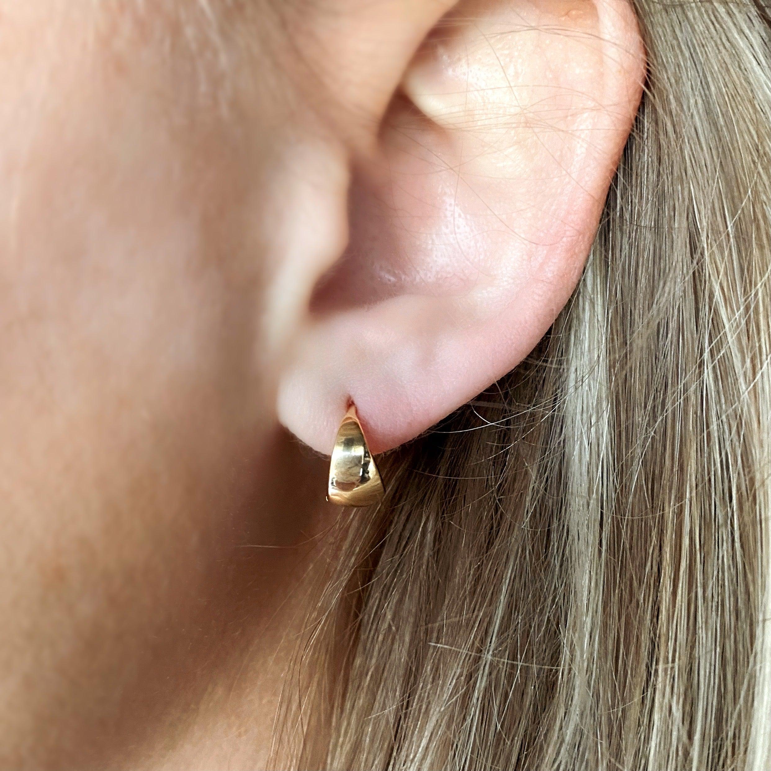 18K Gold Filled Polished Clicker Hoop Earrings for Women - Hypoallergenic Durable Everyday Hoops - Perfect for Work, Parties & Casual Wear