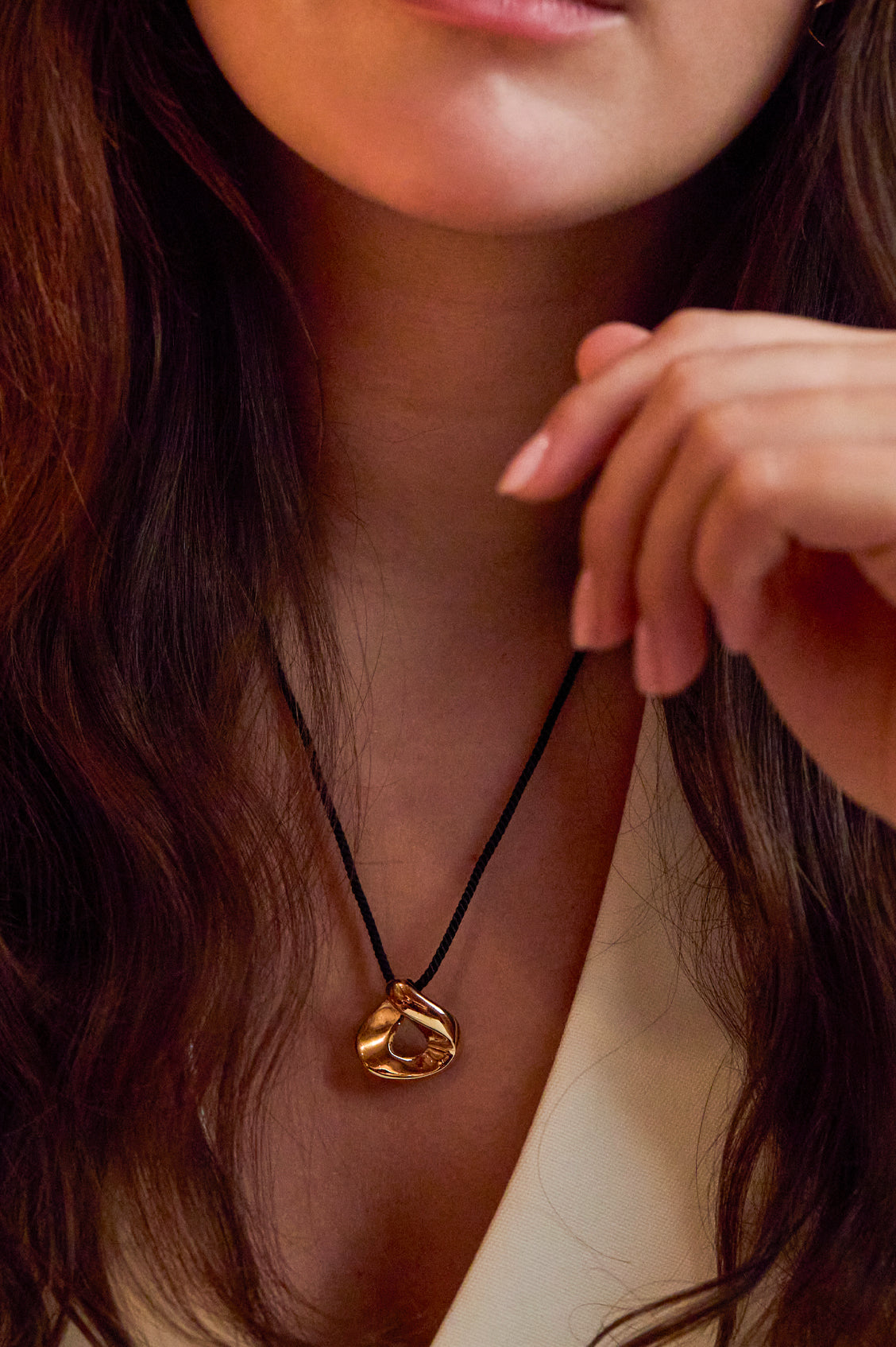 Elegant Sculptural Twist Pendant Cord Necklace for Women - Boho Chic Layered Jewelry for Casual & Evening Wear