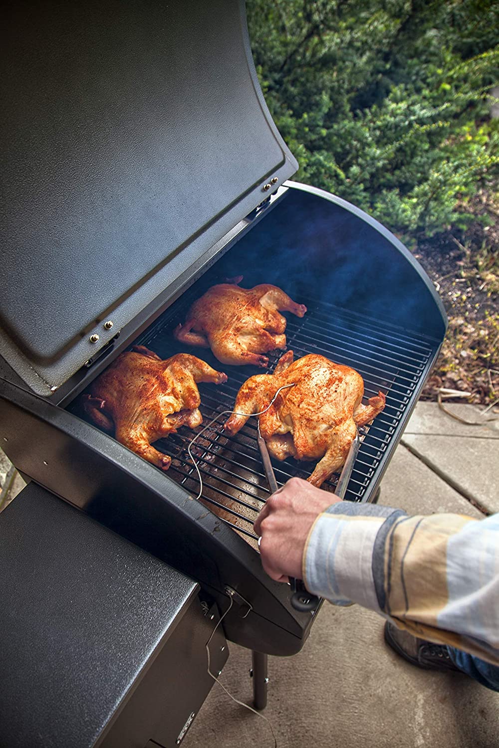 Camp Chef SE 24 Pellet Grill - Easy-to-Clean Wood Pellet Grill & Smoker with 429 Sq In Cooking Space - Perfect for Backyard BBQs, Tailgating, and Outdoor Cooking - Black