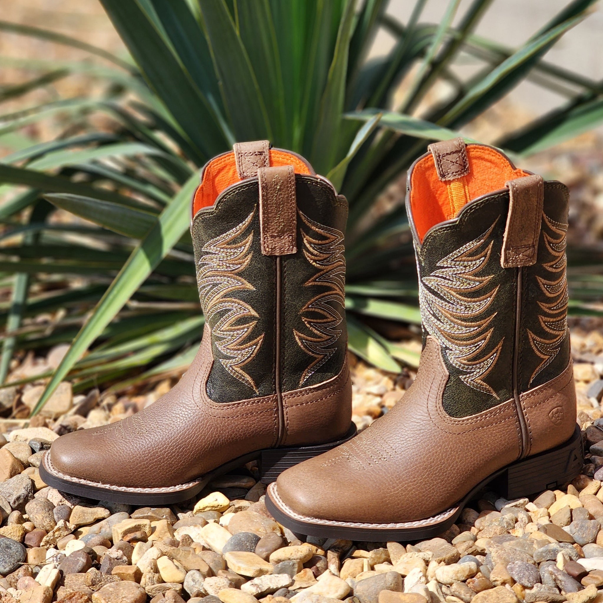 Ariat Youth Fire Catcher Boots - Durable Kids Cowboy Boots for Riding & Outdoor Adventures | Perfect for Rodeo, Horseback Riding & Country Style