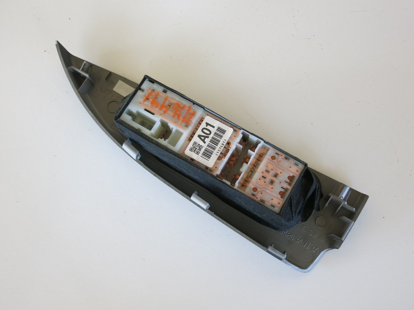 Subaru Window Switch - 83071AJ010 Replacement Part for Power Window Control - Compatible with Subaru Models - Perfect for DIY Car Repairs & Window Maintenance