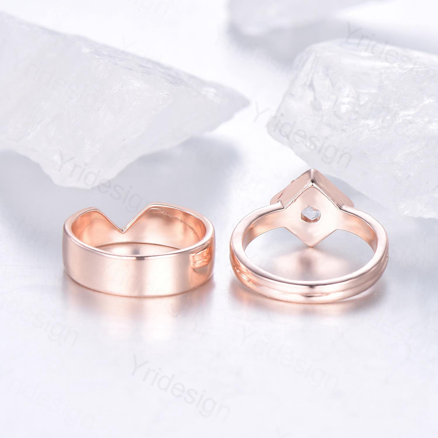 Rose Gold Moissanite Couple Wedding Rings Set - Princess Cut His & Hers Matching Engagement Rings for Men & Women - Vintage Style Promise Gift for Anniversaries, Proposals & Romantic Occasions