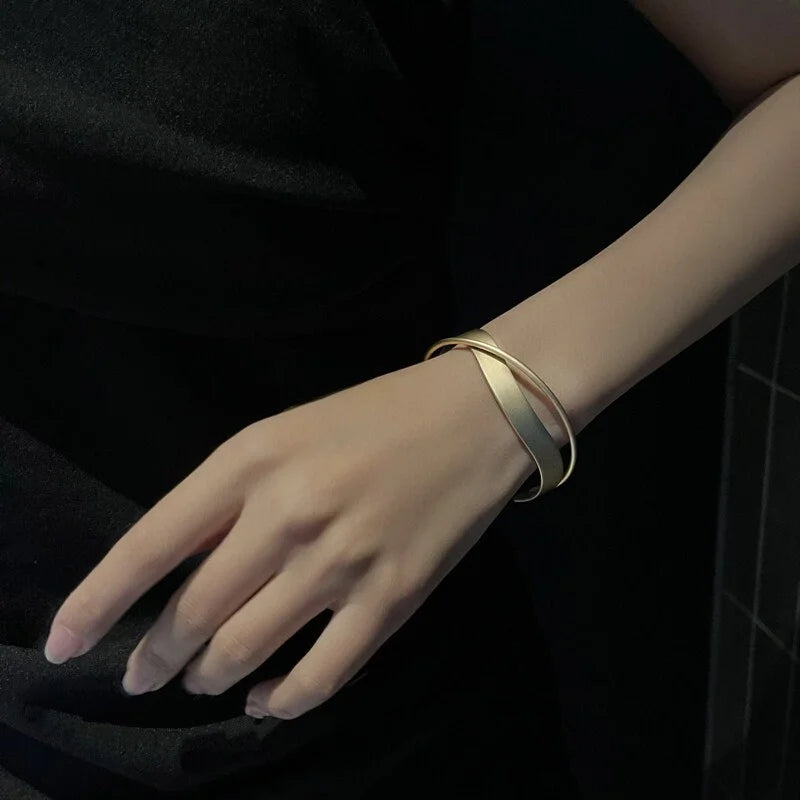 Luxury Matte Finish Mobius Bangle Bracelet - Gold/Silver Stackable Cuff for Women | Elegant Minimalist Jewelry Gift for Birthday, Anniversary & Special Occasions