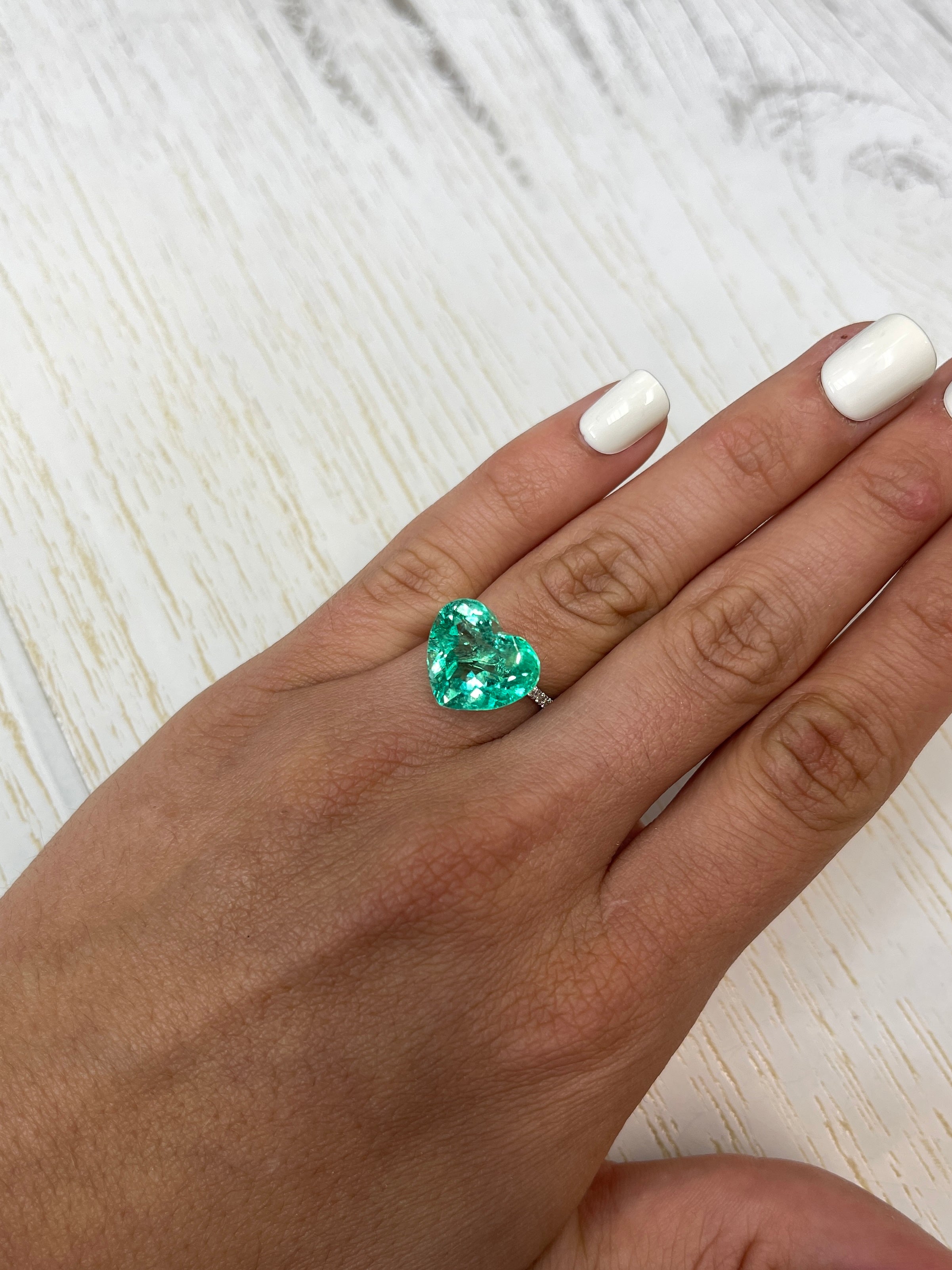 9.86 Carat 13x15mm Yellowish Green Natural Loose Colombian Emerald Heart Cut Gemstone for Jewelry Making, Engagement Rings & Luxury Gifts