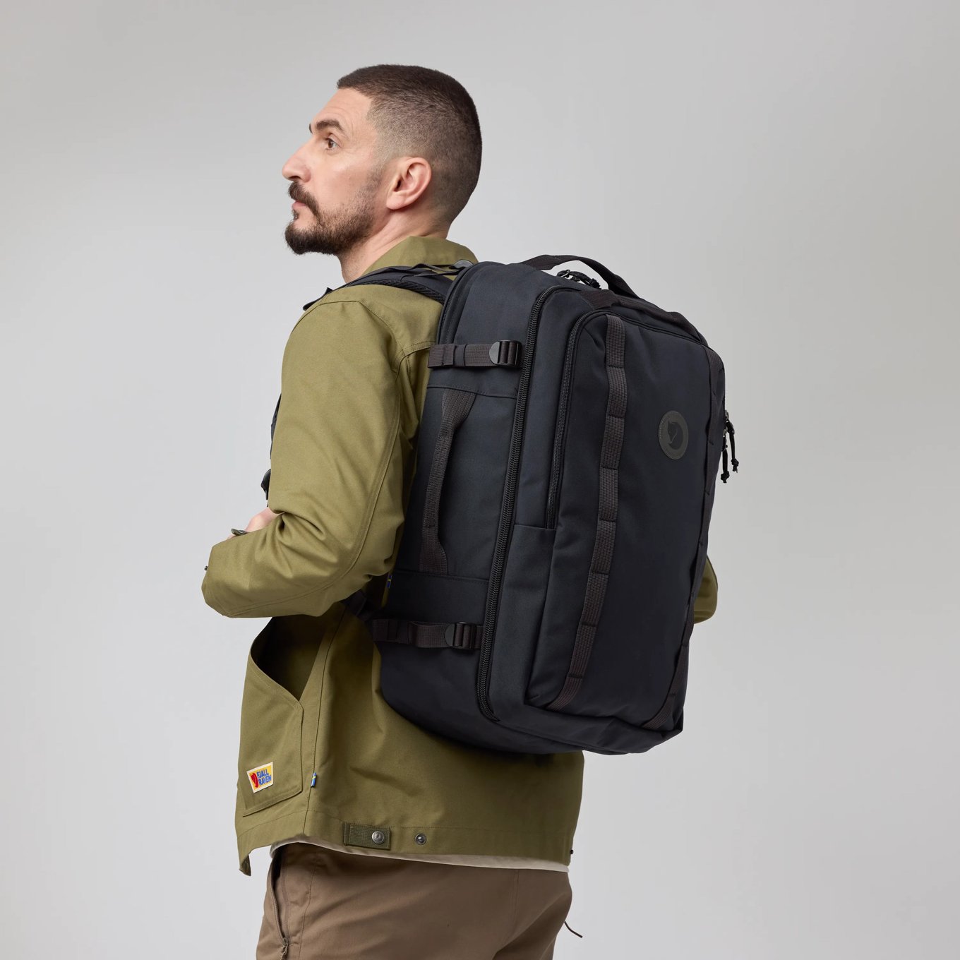 Fjallraven Farden Carry On Backpack - Lightweight Travel Backpack for Men & Women, Water-Resistant Hiking Daypack - Perfect for Airplane, Camping, and Outdoor Adventures