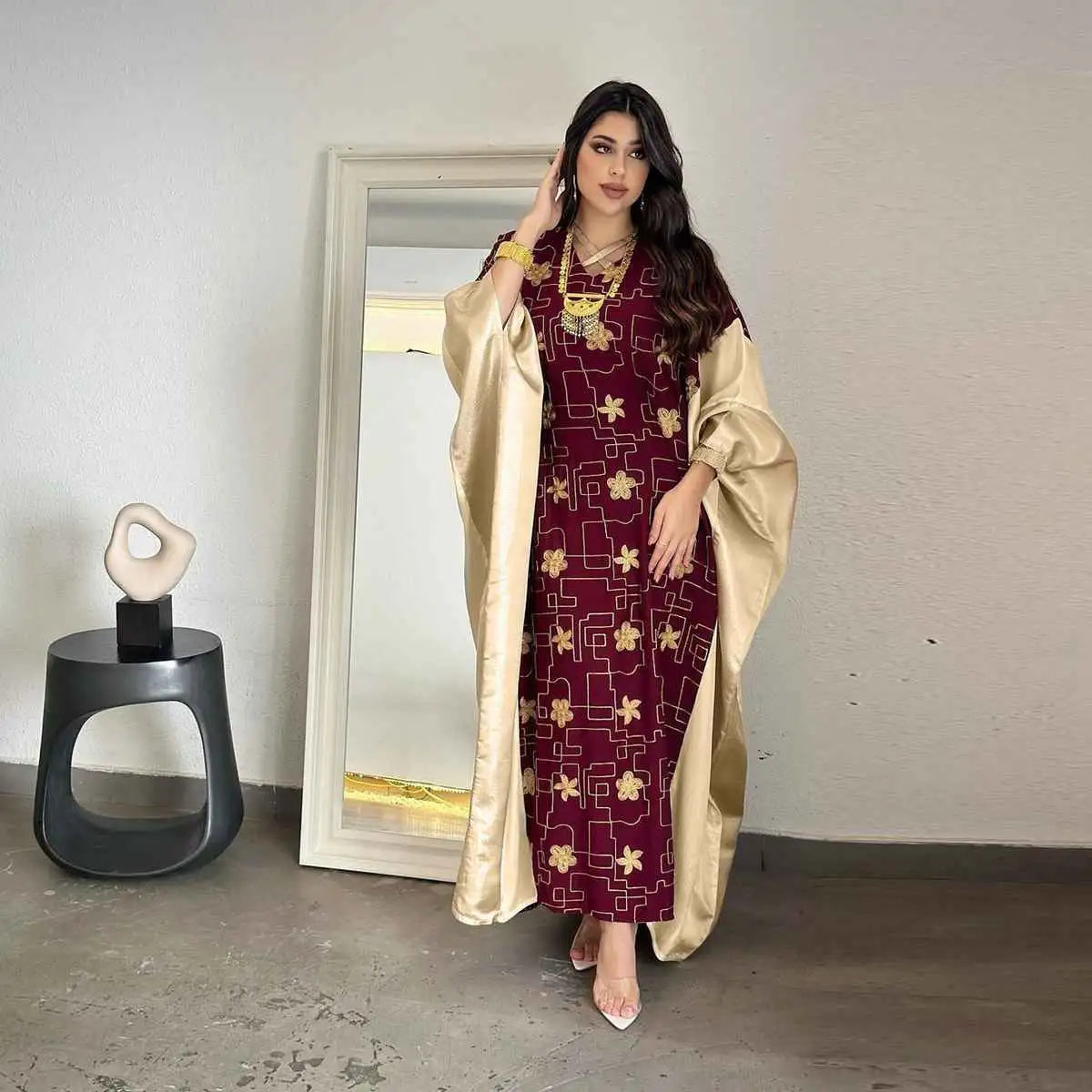 Elegant Eid Embroidery Dress for Muslim Women - Flowy Caftan Kaftan Maxi Dress - Perfect for Eid Celebrations, Weddings & Special Occasions