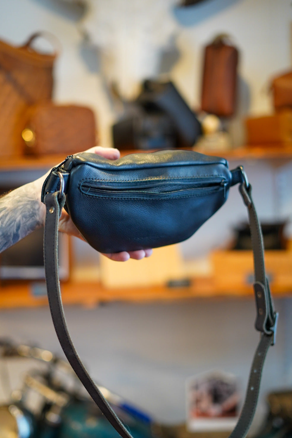 Diamond Stitch Fanny Pack - Black Waist Bag for Men & Women | Perfect for Running, Hiking, Travel & Outdoor Activities