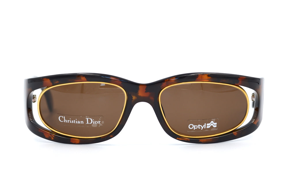 Christian Dior 2040 11H Sunglasses - Luxury Designer Shades for Women & Men - UV Protection & Fashion Statement - Perfect for Beach, Driving & Outdoor Activities
