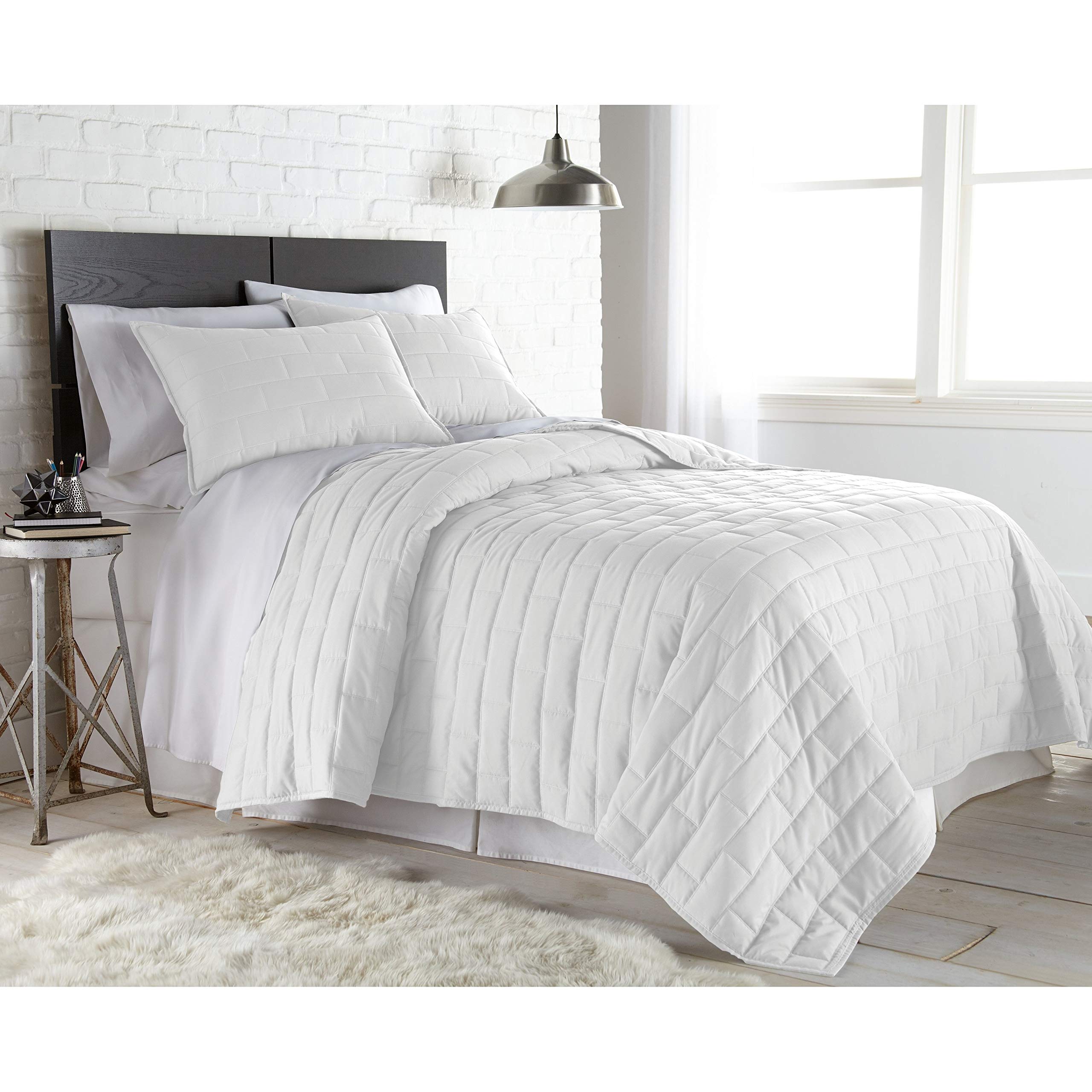 Luxury Microfiber Quilt Set Cal King Size - 3 Piece Lightweight Oversized Bedding with Textured Embroidered Brick Design (108x98 Inches) - Bright White for Modern Bedroom & Guest Room Decor