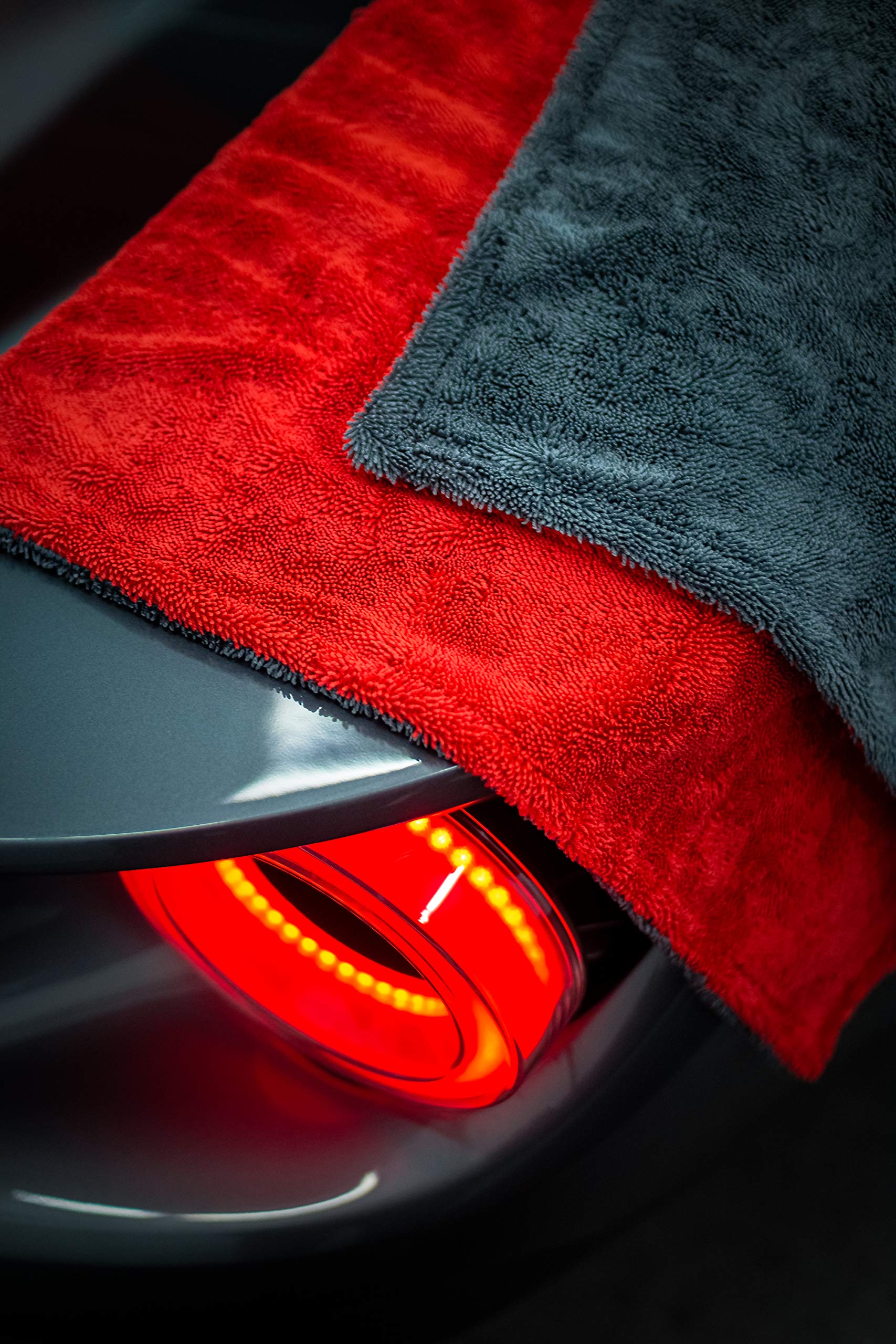 Autofiber Dreadnought XL Microfiber Towel - Super Absorbent Car Drying Towel for Cars, Trucks & SUVs - 20x40 Inch Double-Twist Pile - One-Pass Vehicle Drying - Pack of 1 (Red/Gray) - Perfect for Detailing, Washing & Quick Drying at Home or Car Wash
