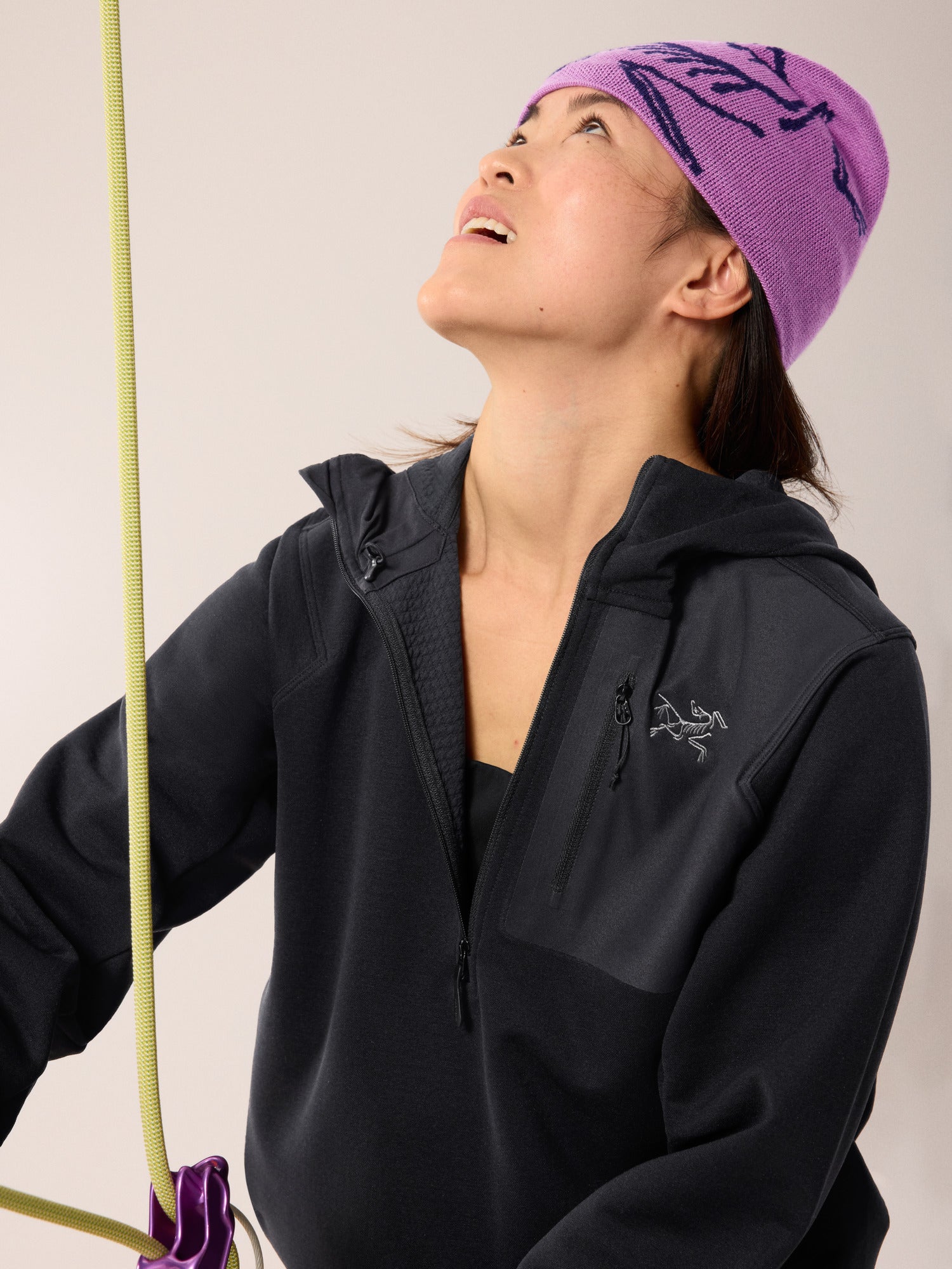 Aestas Women's Pullover Hoodie - Soft & Comfortable Casual Sweatshirt for Everyday Wear, Gym, and Outdoor Activities