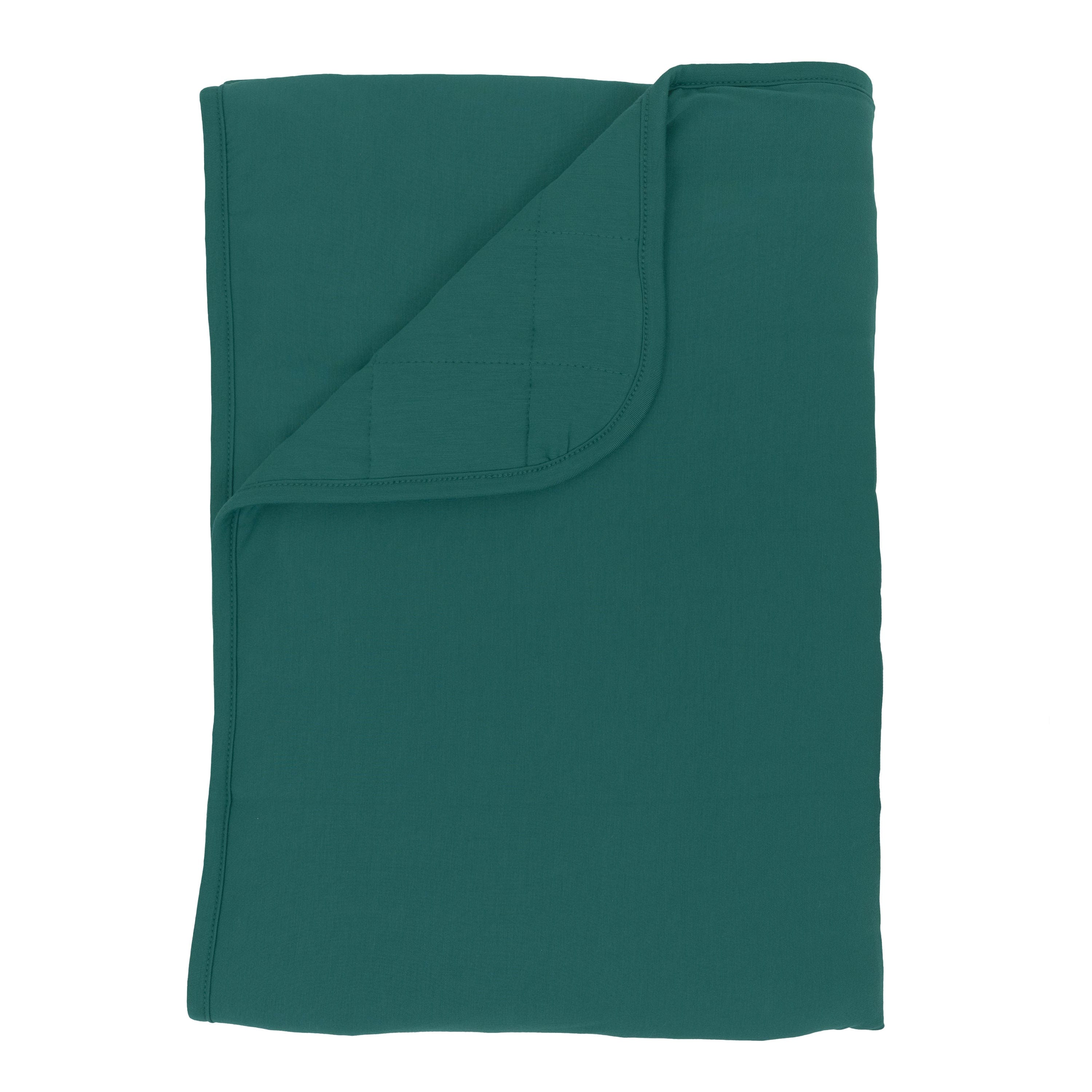 Soft & Cozy Emerald Green Toddler Blanket - 2.5