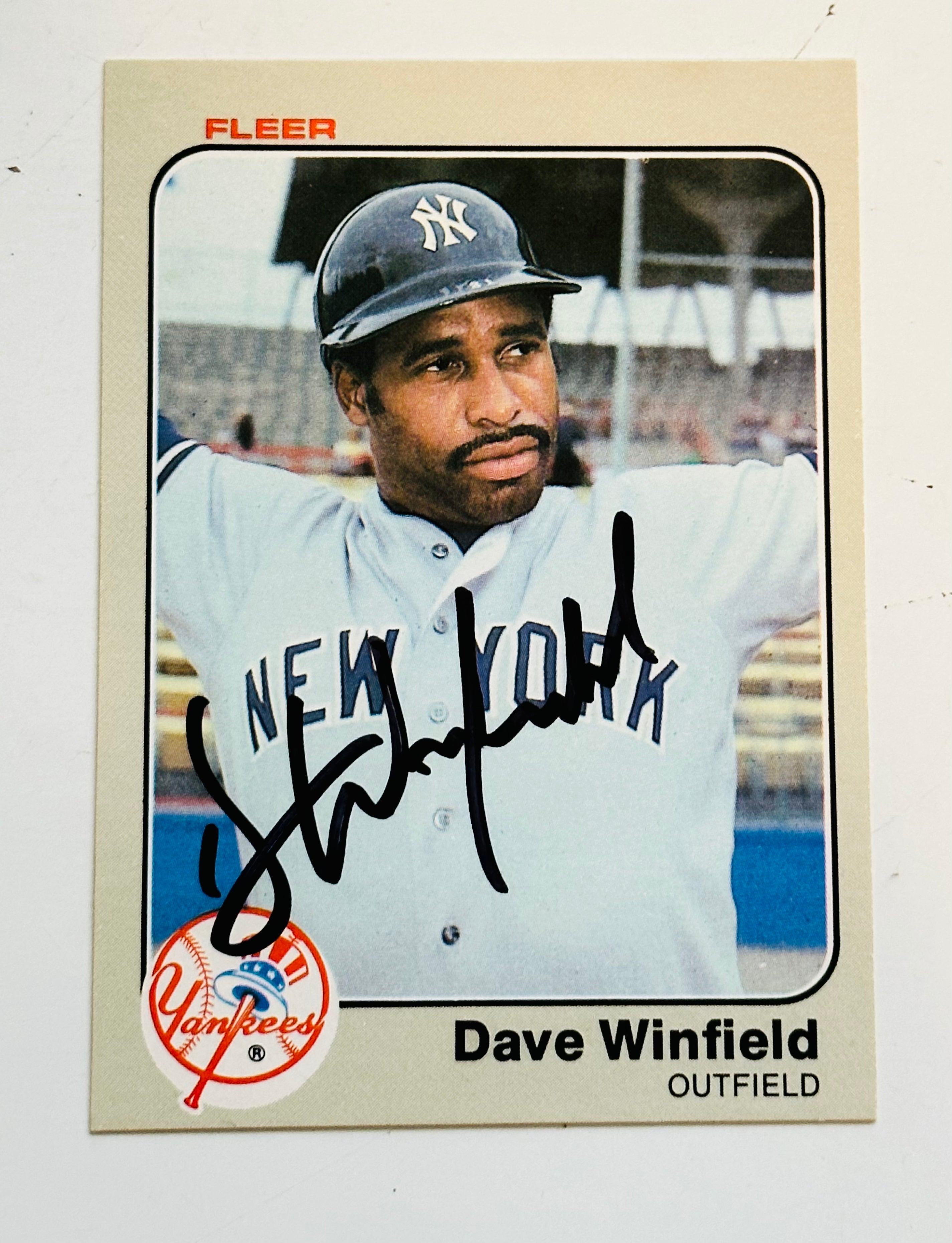 Dave Winfield Rare Autographed Baseball Card with COA - Perfect for Collectors, Sports Memorabilia Fans & Gift Ideas