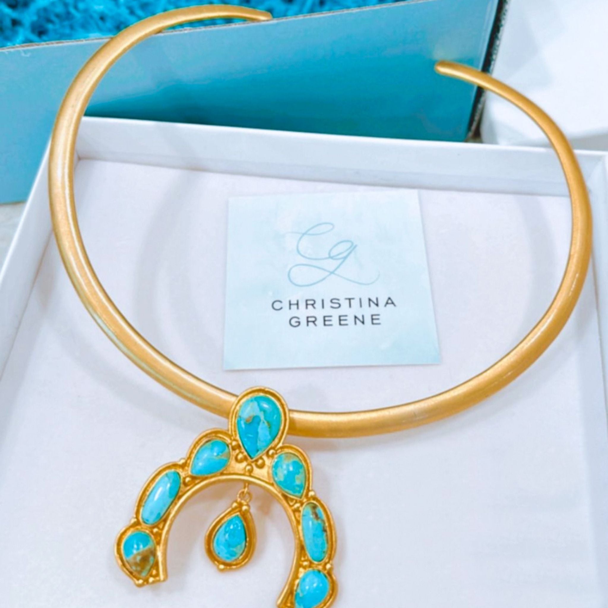 Elegant Gold Collar Necklace for Women - 18K Gold Plated Choker - Perfect for Parties, Weddings & Everyday Wear