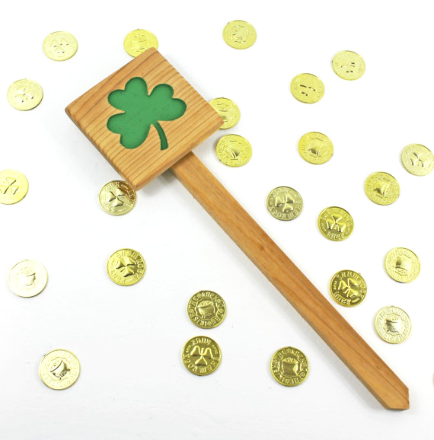 Shamrock Garden Decor - Lucky Clover Wooden St. Patrick's Day Sign - Celtic Themed Kelley Green Custom Garden Stake for Outdoor Yard Decor - Perfect for St. Patrick's Day Celebrations, Irish-Themed Gardens & Front Yard Displays