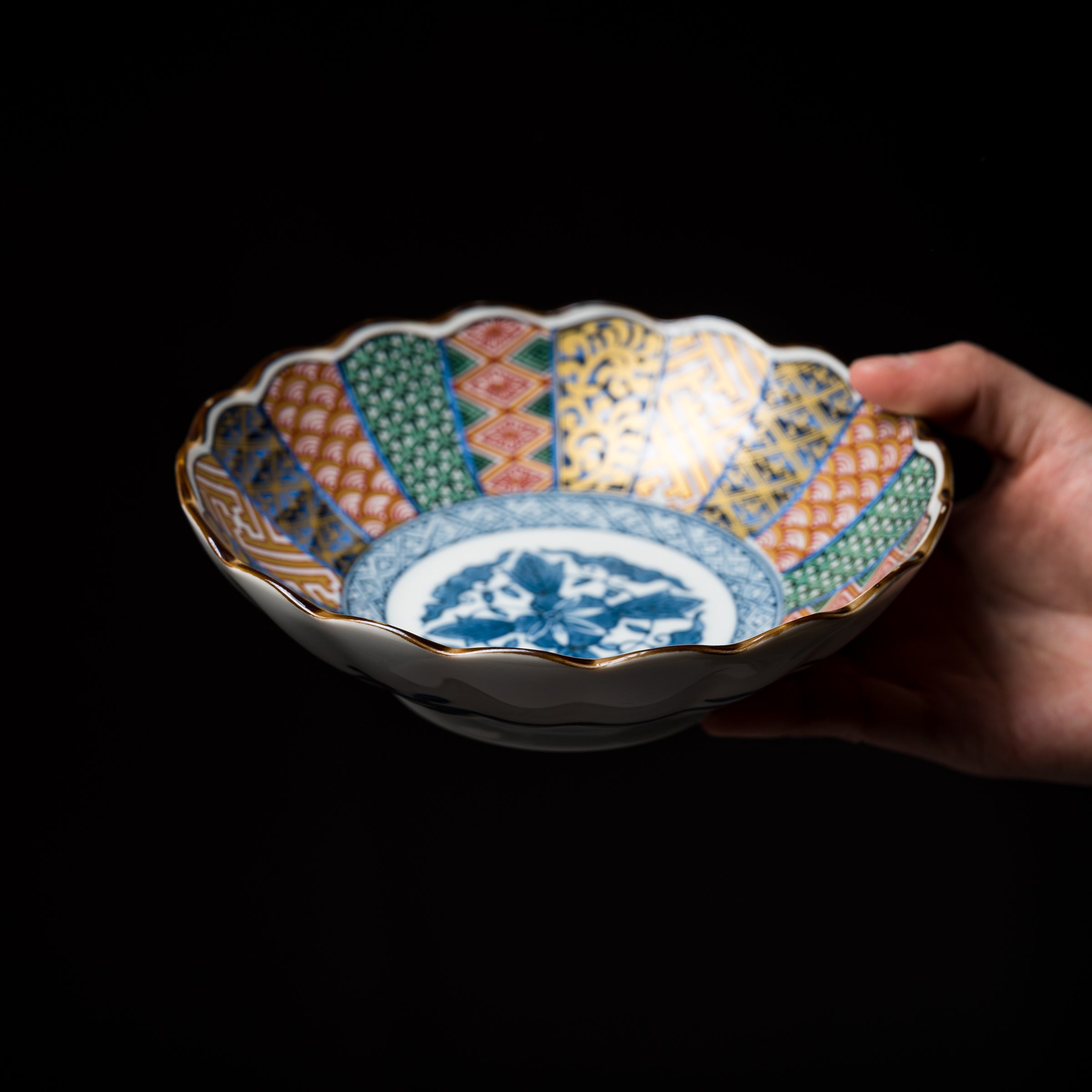 Authentic Japanese Somenishiki Mino Ware Medium Bowl 17cm - Handcrafted Ceramic Rice/Noodle Bowl with Lucky Auspicious Pattern - Perfect for Asian Cuisine, Home Dining & Gift Giving