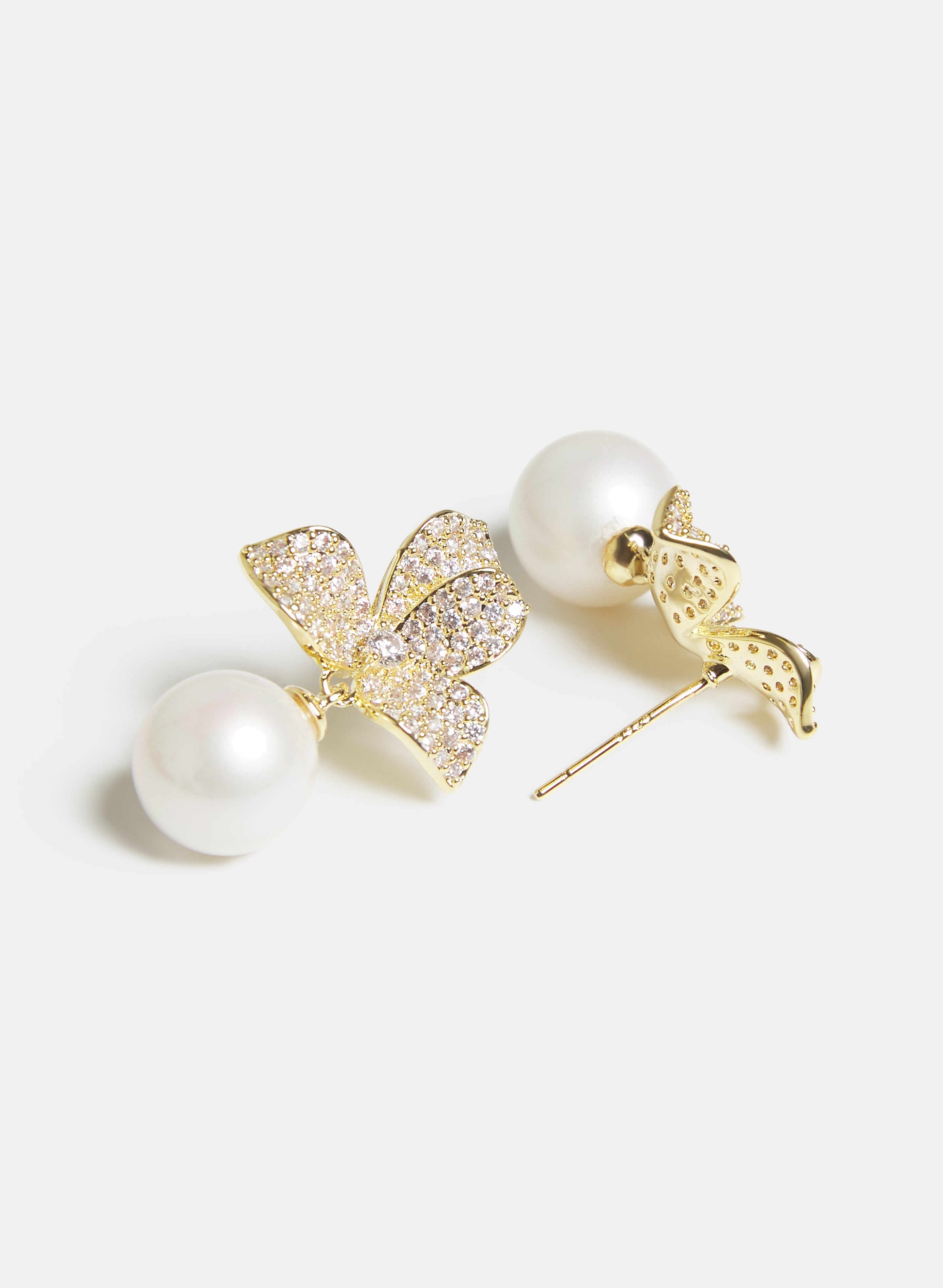 Exquisite Floral Pearl Drop Earrings for Women - Elegant Handmade Dangle Jewelry for Weddings, Parties & Special Occasions