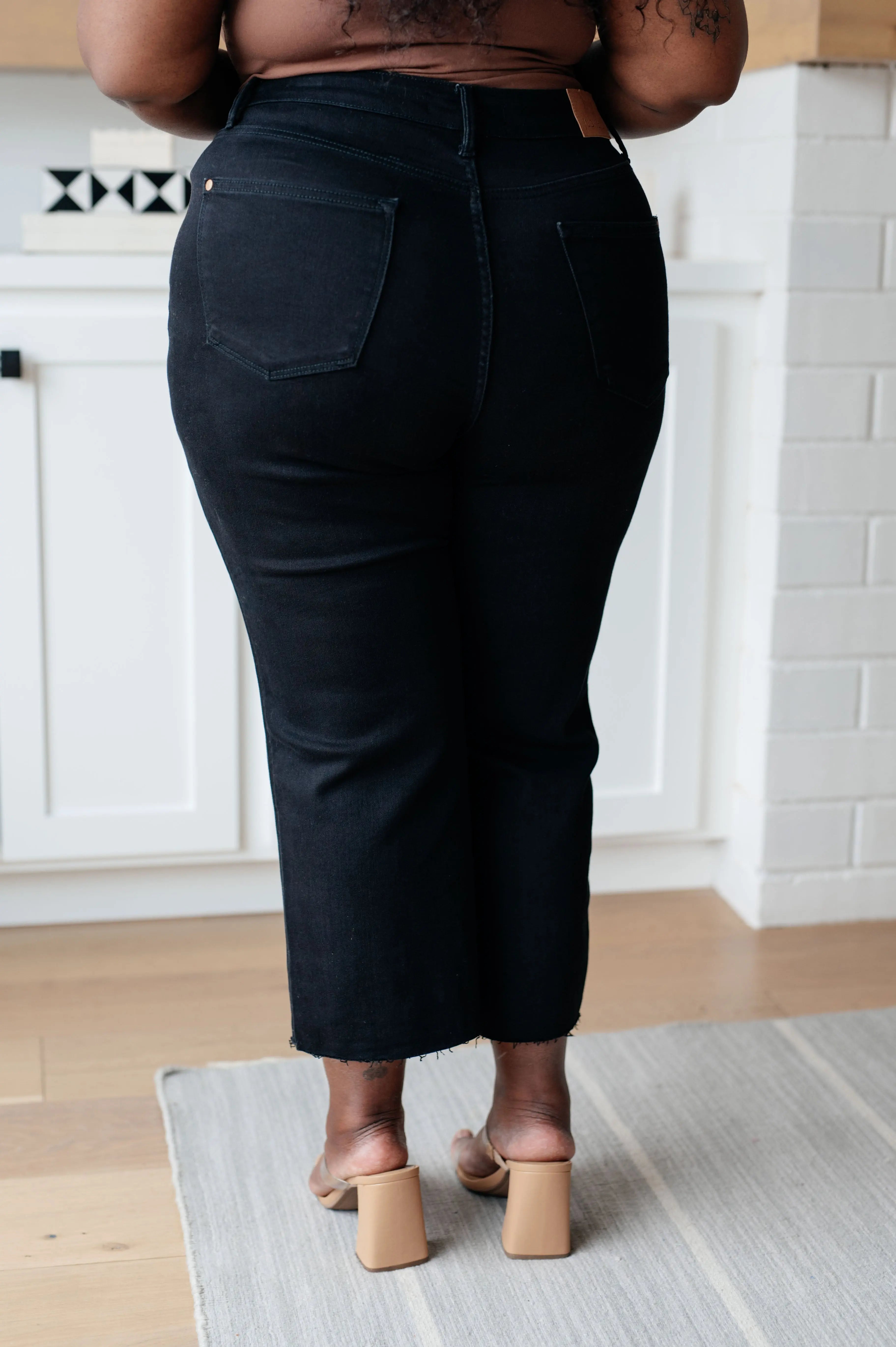 Lizzy High Rise Control Top Wide Leg Crop Jeans for Women - Black Denim Pants for Casual Wear & Street Style Outfits