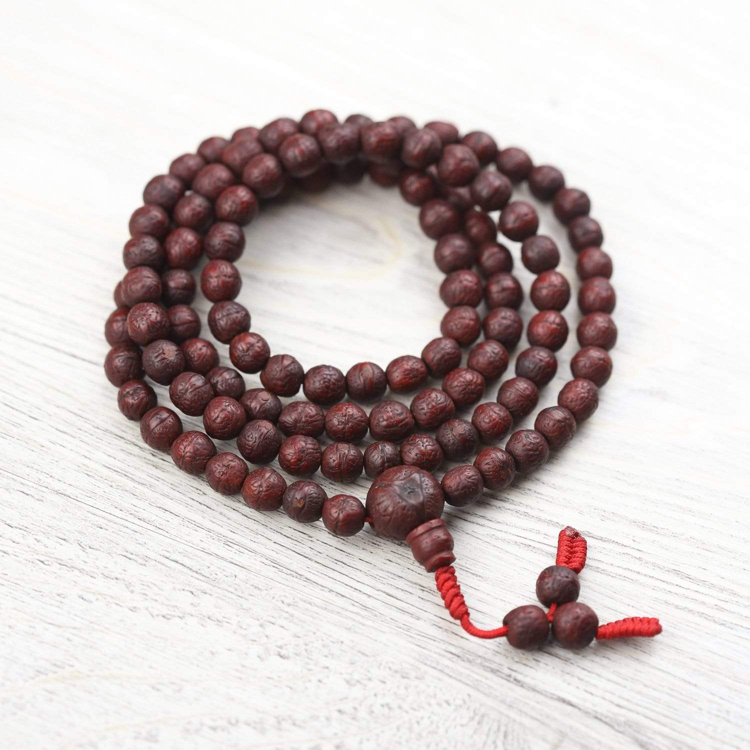 108 Beads Antique Bodhi Mala Prayer Beads Necklace - Natural Wood Meditation Rosary for Buddhist Chanting, Yoga & Spiritual Practice - Perfect Gift for Mindfulness & Stress Relief