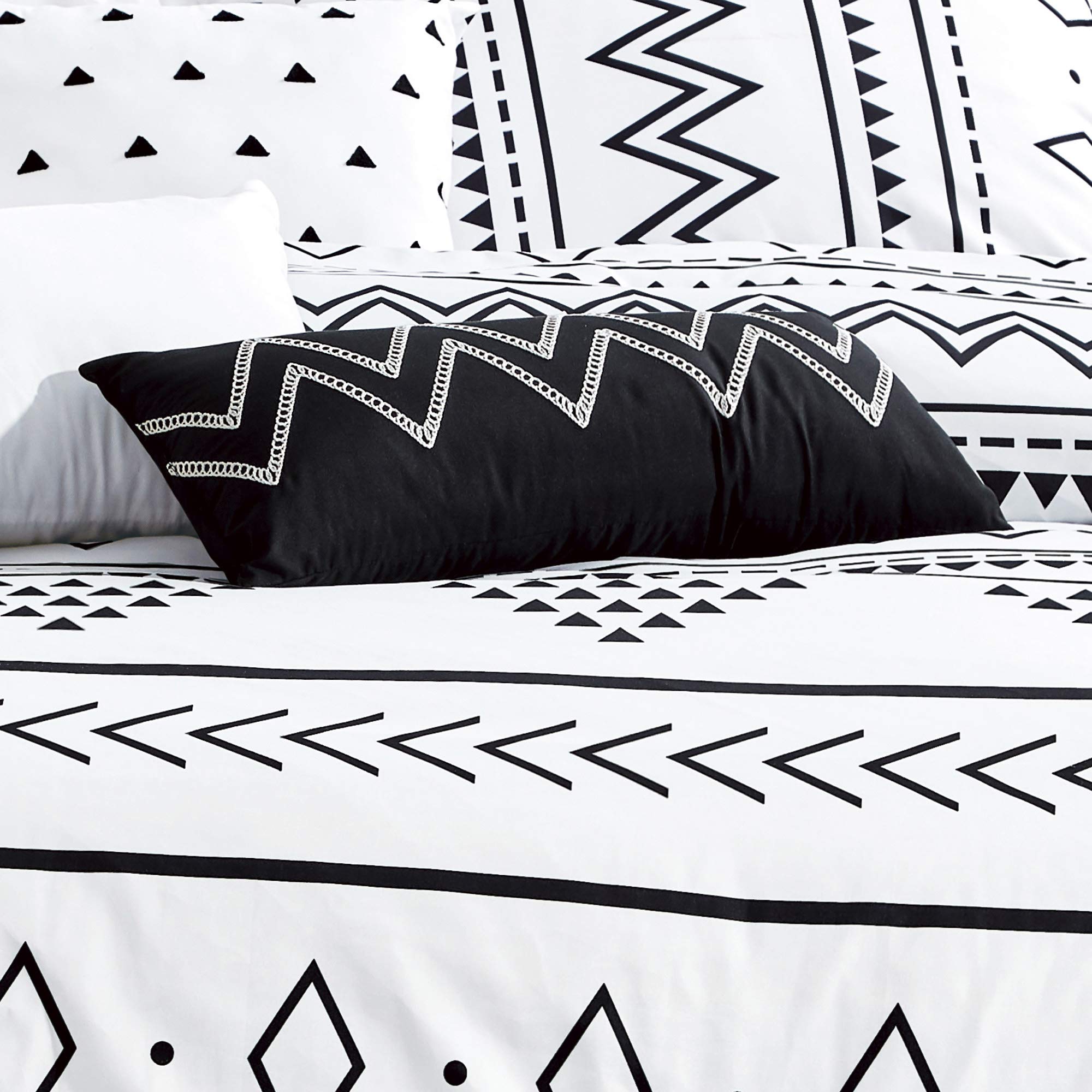Luxury Aztec Comforter Set - 6 Piece King Size Microfiber Bedding with Boho Black & White Patterns - Soft & Breathable for All Seasons - Perfect for Master Bedroom, Guest Room & Bohemian Home Decor