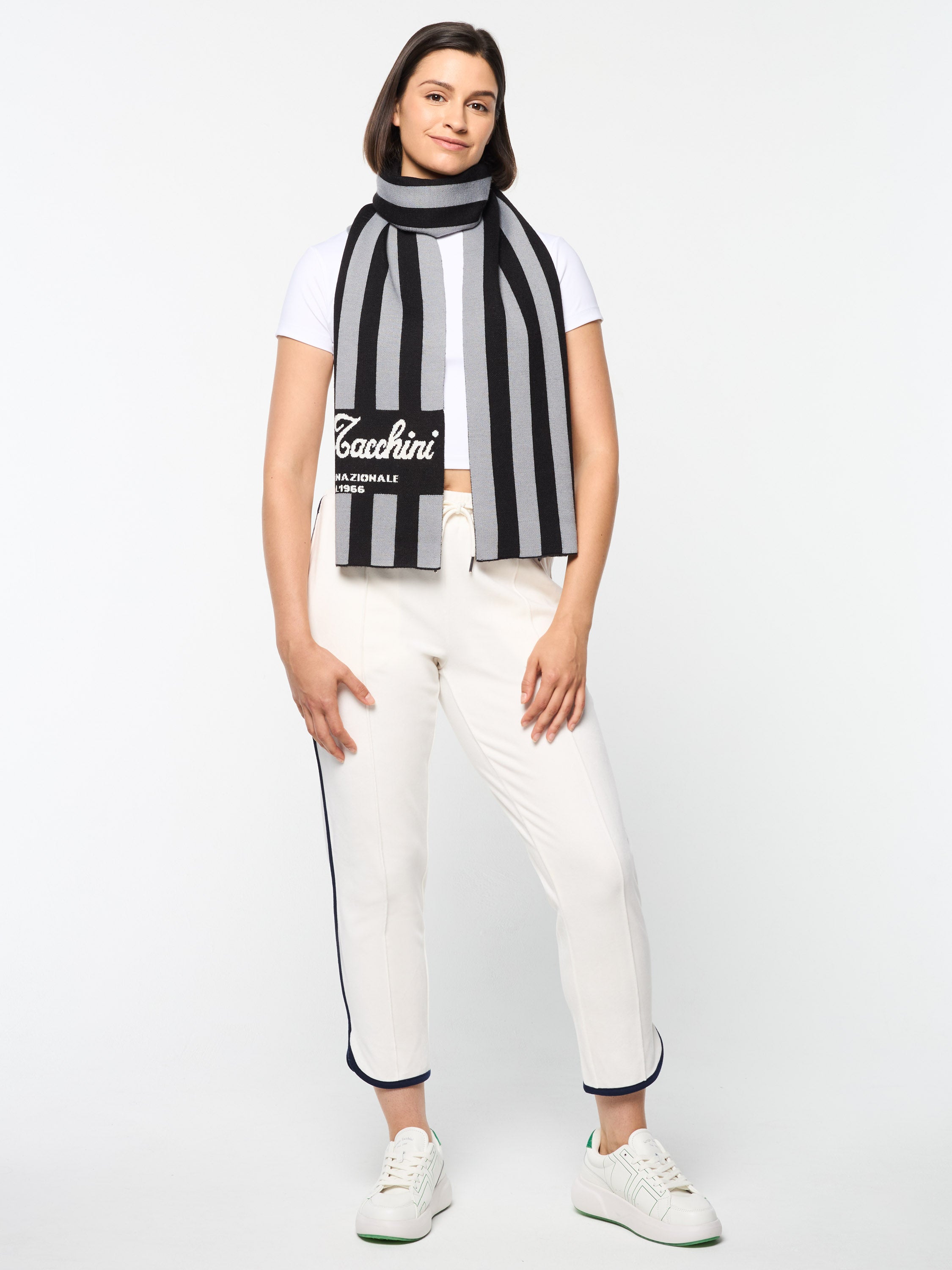 Gioco Jacquard Scarf - Black Beauty Luxury Woven Wrap for Women | Perfect for Winter Fashion, Office Elegance & Gift Giving