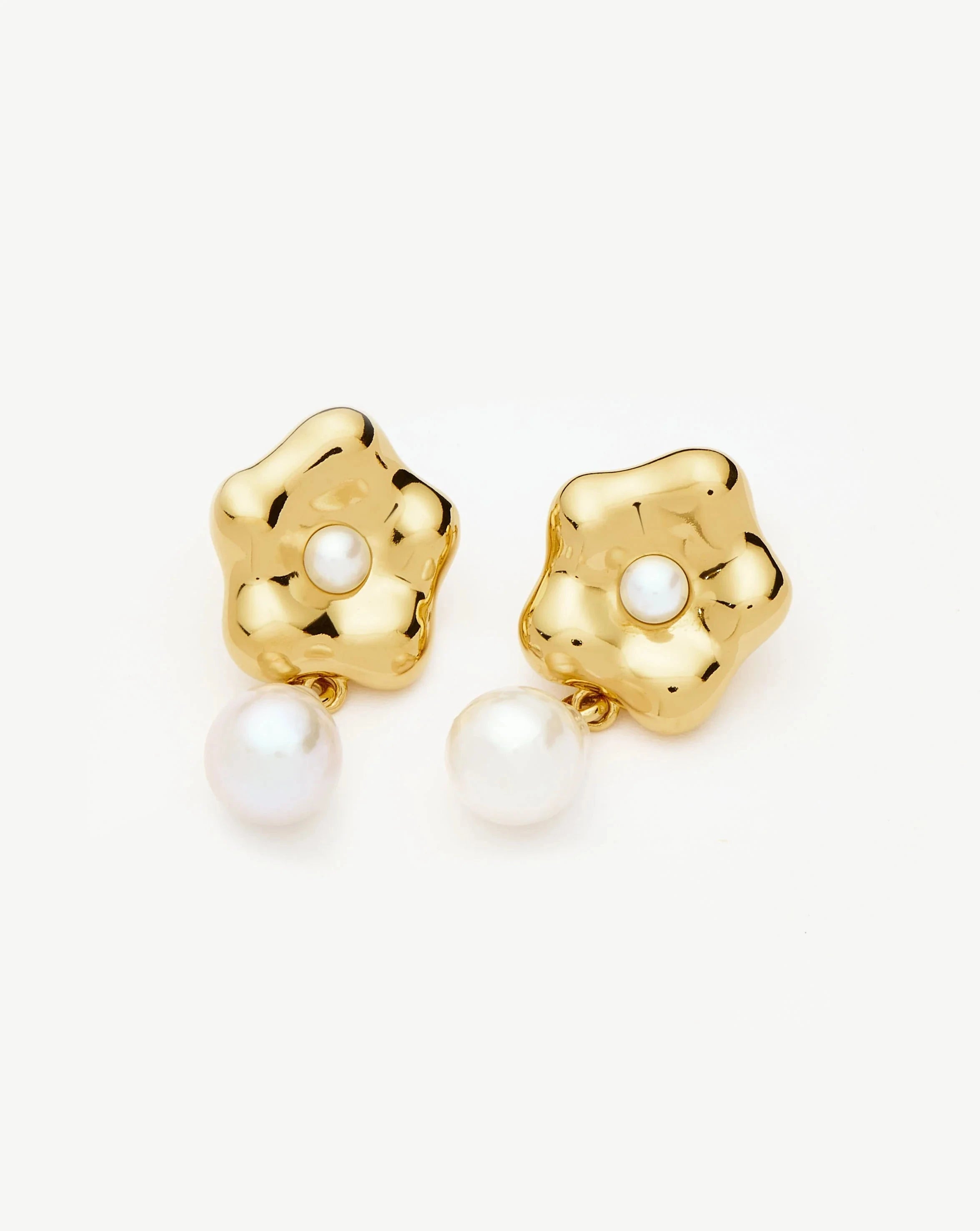 Eny Puffy Daisy Pearl Drop Earrings - 18k Gold Plated Dangle Earrings with Freshwater Pearls | Elegant Jewelry for Women, Perfect for Weddings, Parties & Daily Wear