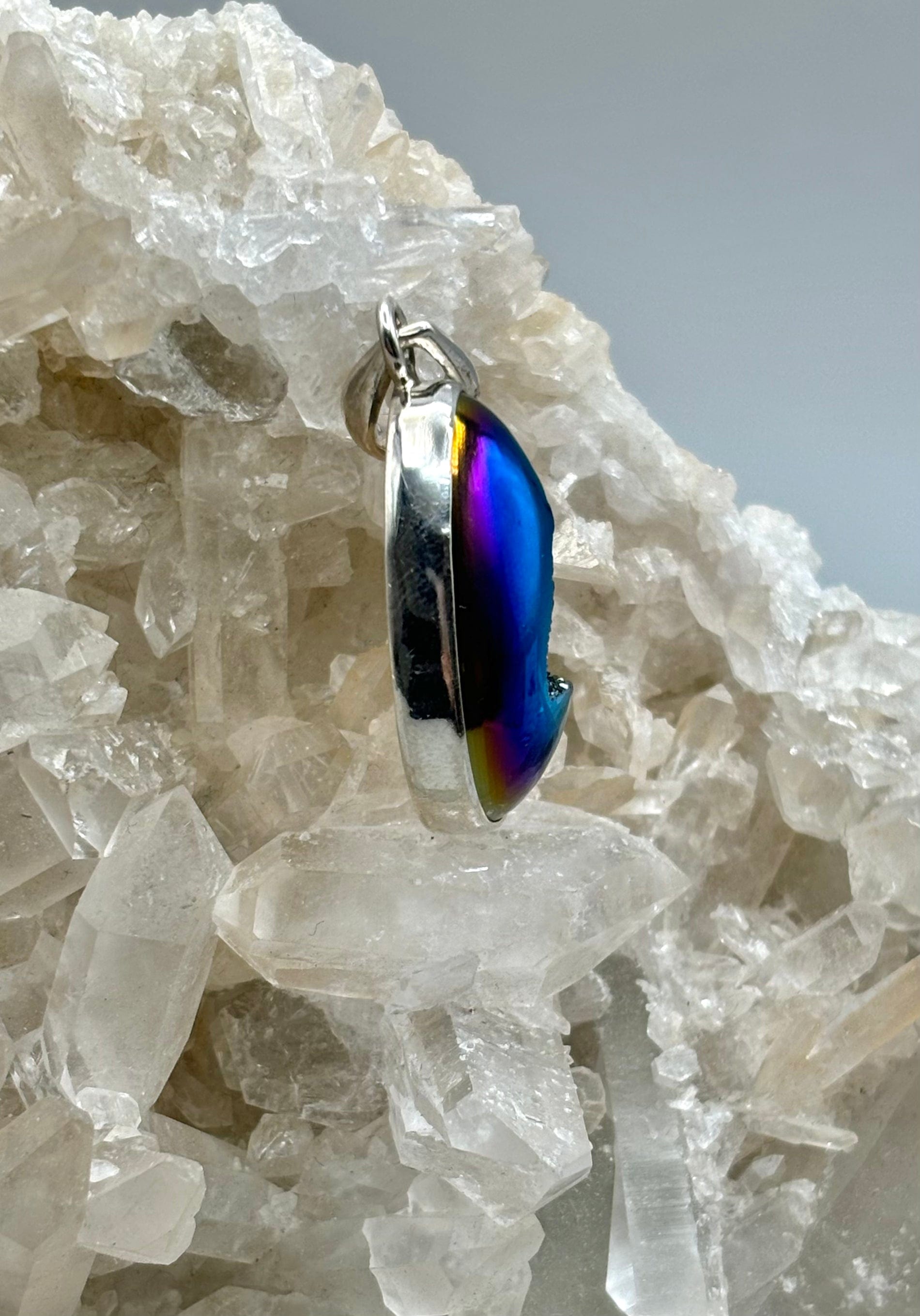 Aura Druzy Pendant Necklace - Natural Crystal Healing Jewelry for Women - Perfect for Meditation, Yoga & Spiritual Gifts