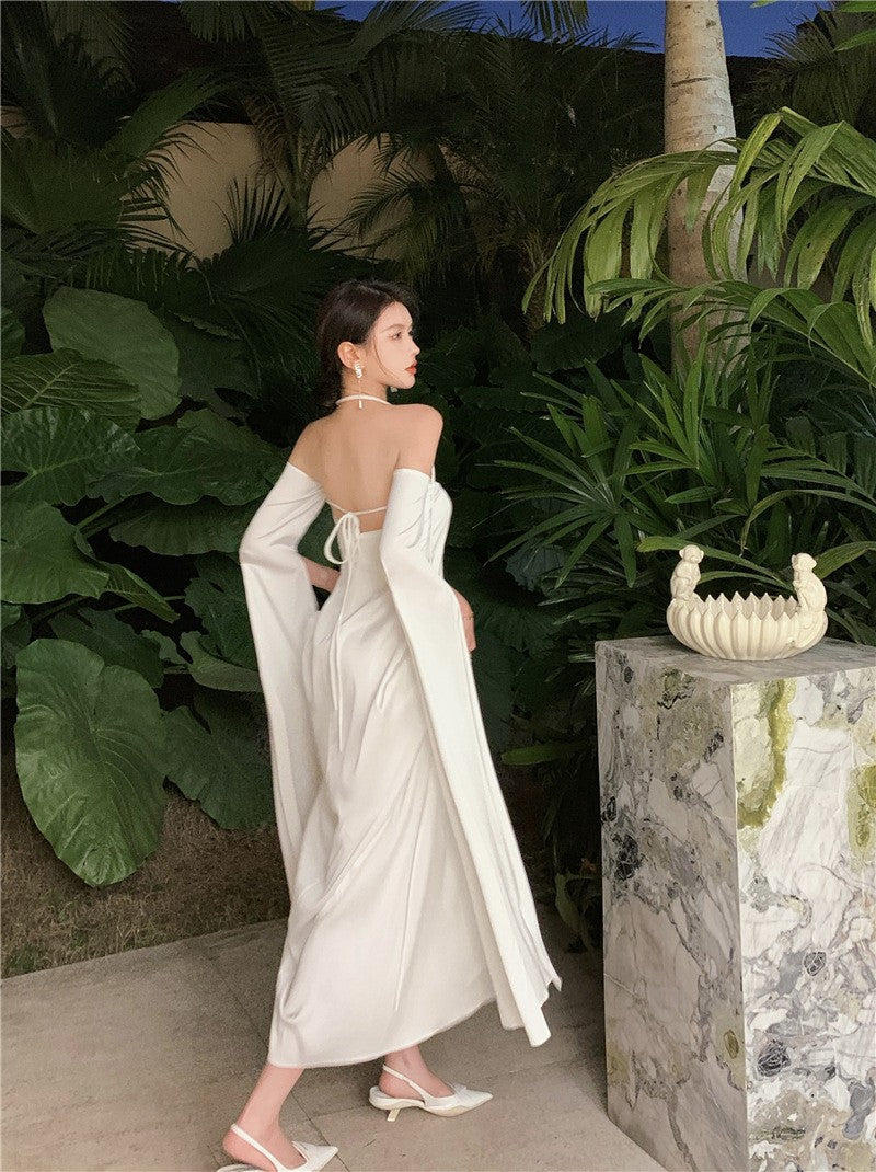 Elegant Off-The-Shoulder Halter Prom Dress - Satin Slim Fit Long Sleeve Formal Gown for Women - Perfect for Homecoming, Prom Night, and Evening Parties