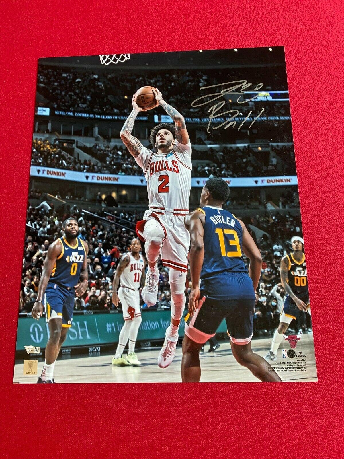 Lonzo Ball Autographed 16x20 Photo - Chicago Bulls Licensed Memorabilia - Rare Vintage Collectible - Perfect for Sports Fans, Man Cave Decor & Basketball Gift Ideas