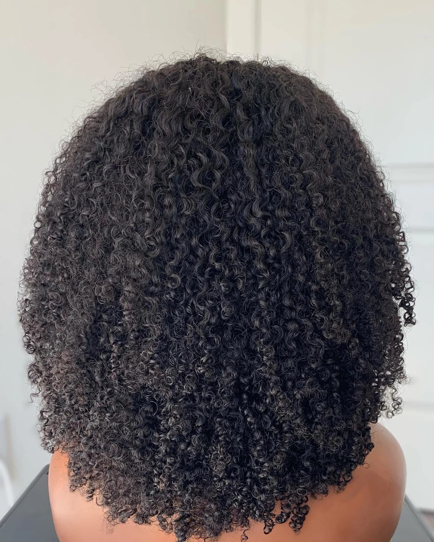 200 Density Afro Kinky Curly Human Hair Wig - Virgin Brazilian Short Kinky Curly Machine Made Wig with Bangs - Natural Color 22 Inch - Perfect for Daily Wear, Cosplay & Protective Hairstyles